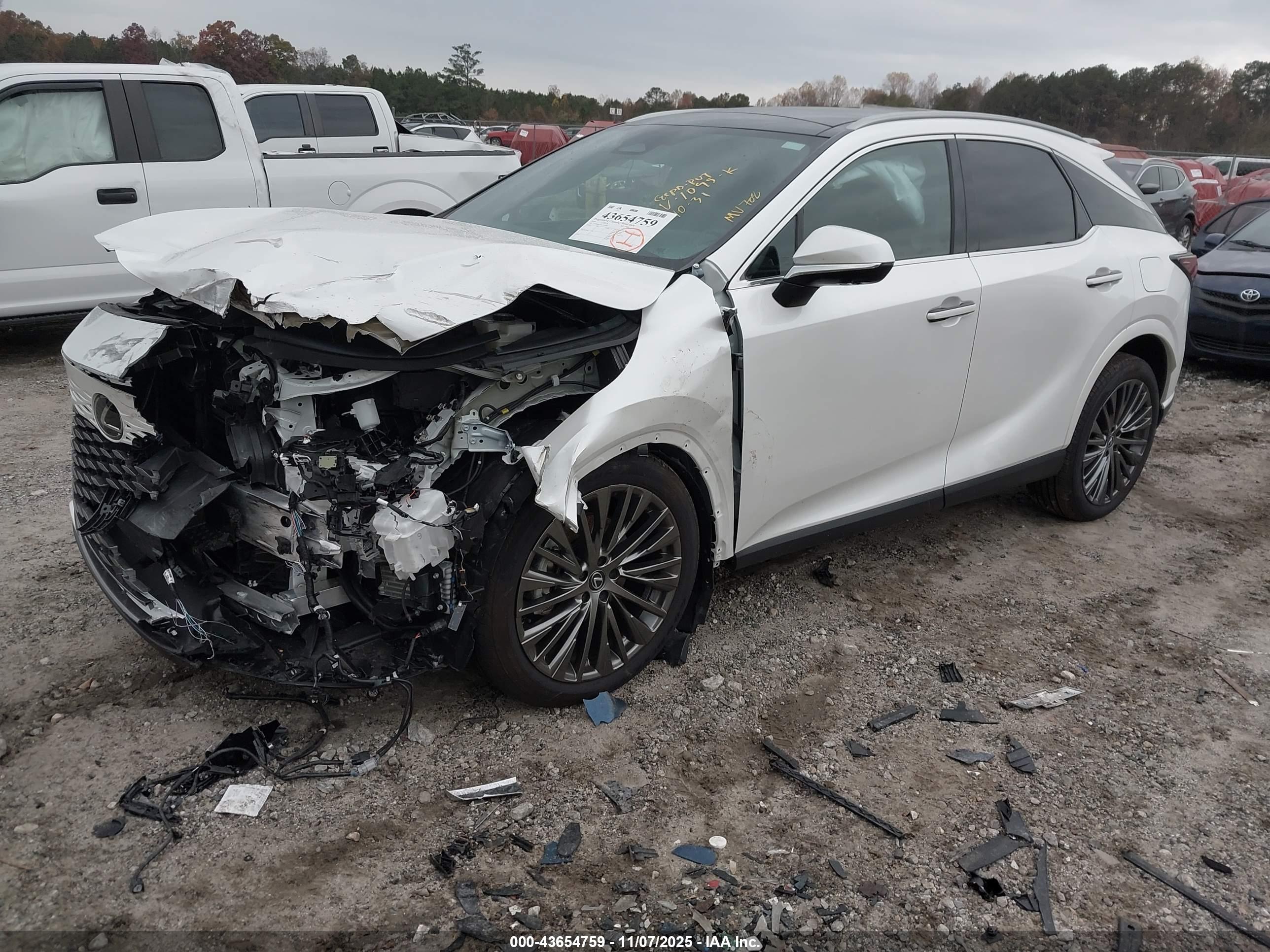 LEXUS RX image 2