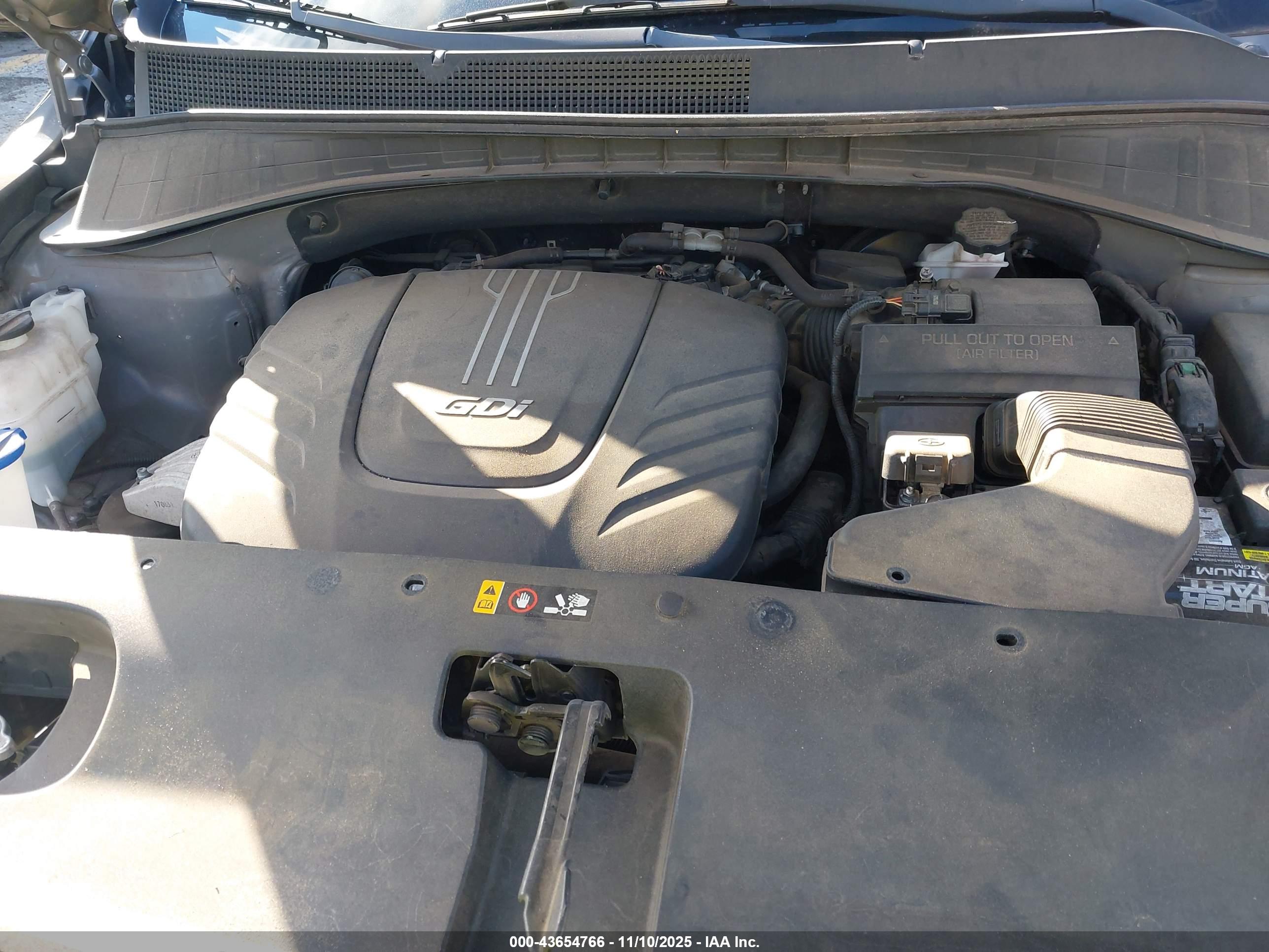 KIA SORENTO image 10