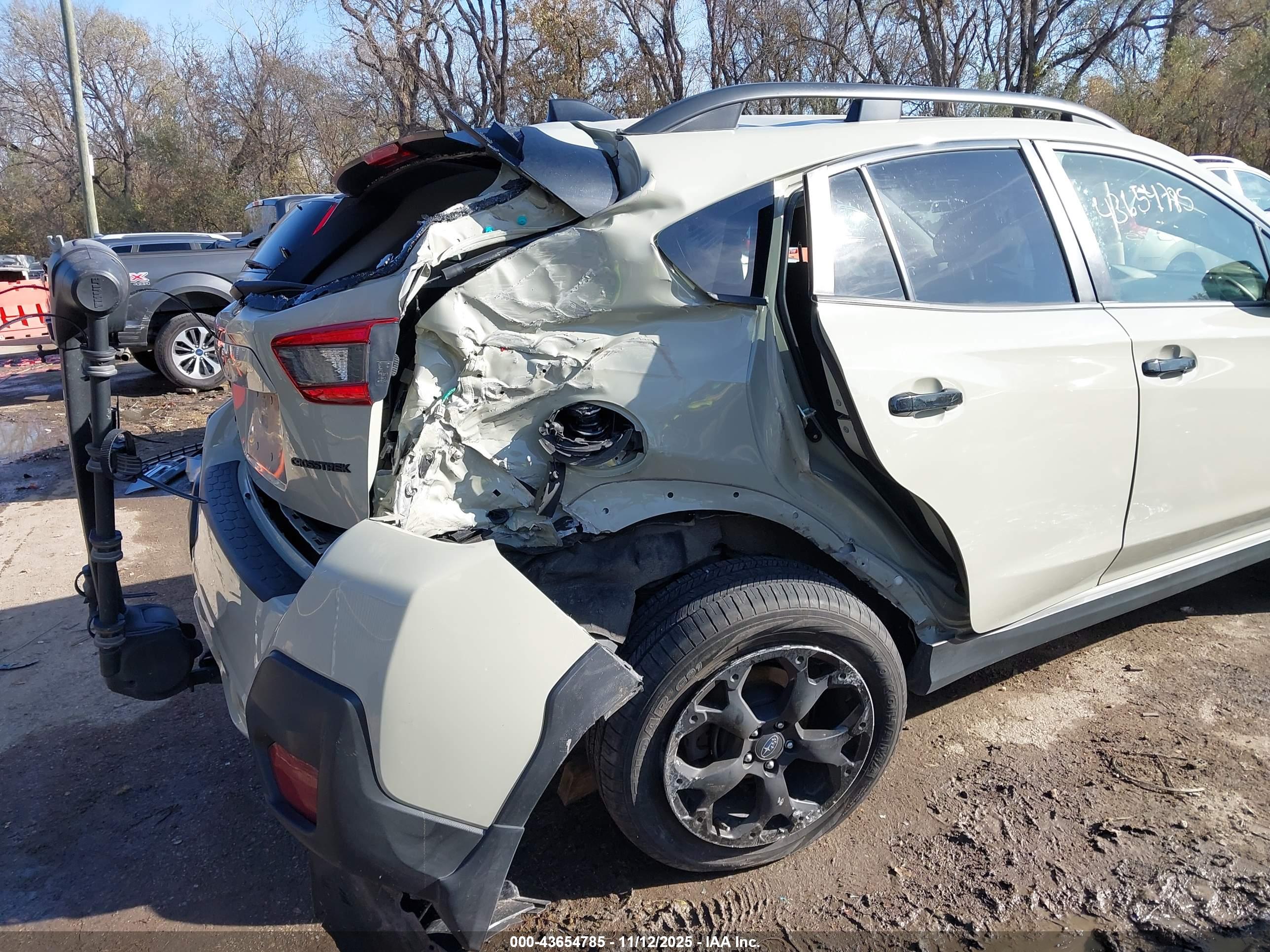 SUBARU CROSSTREK image 6