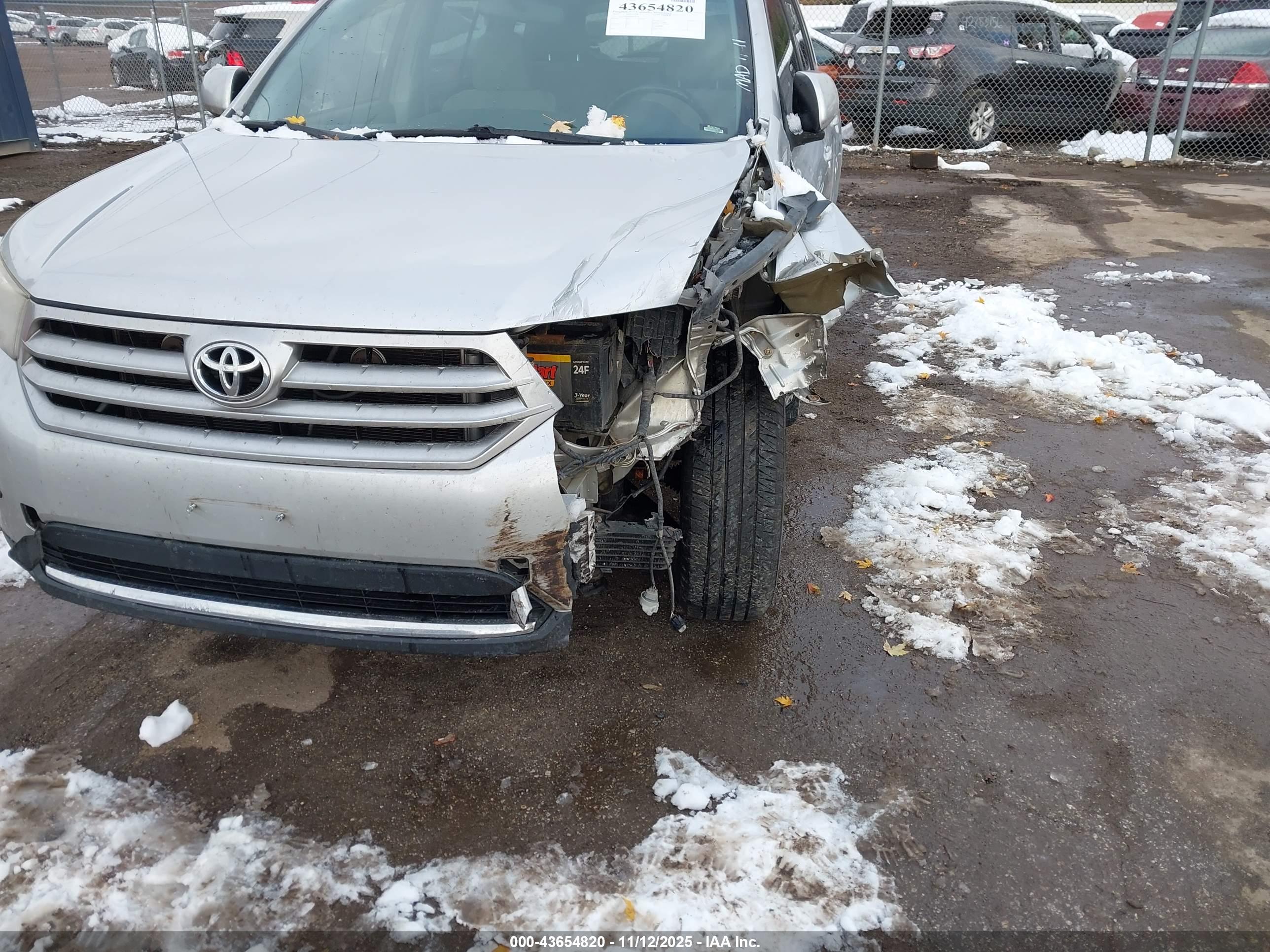 TOYOTA HIGHLANDER image 6
