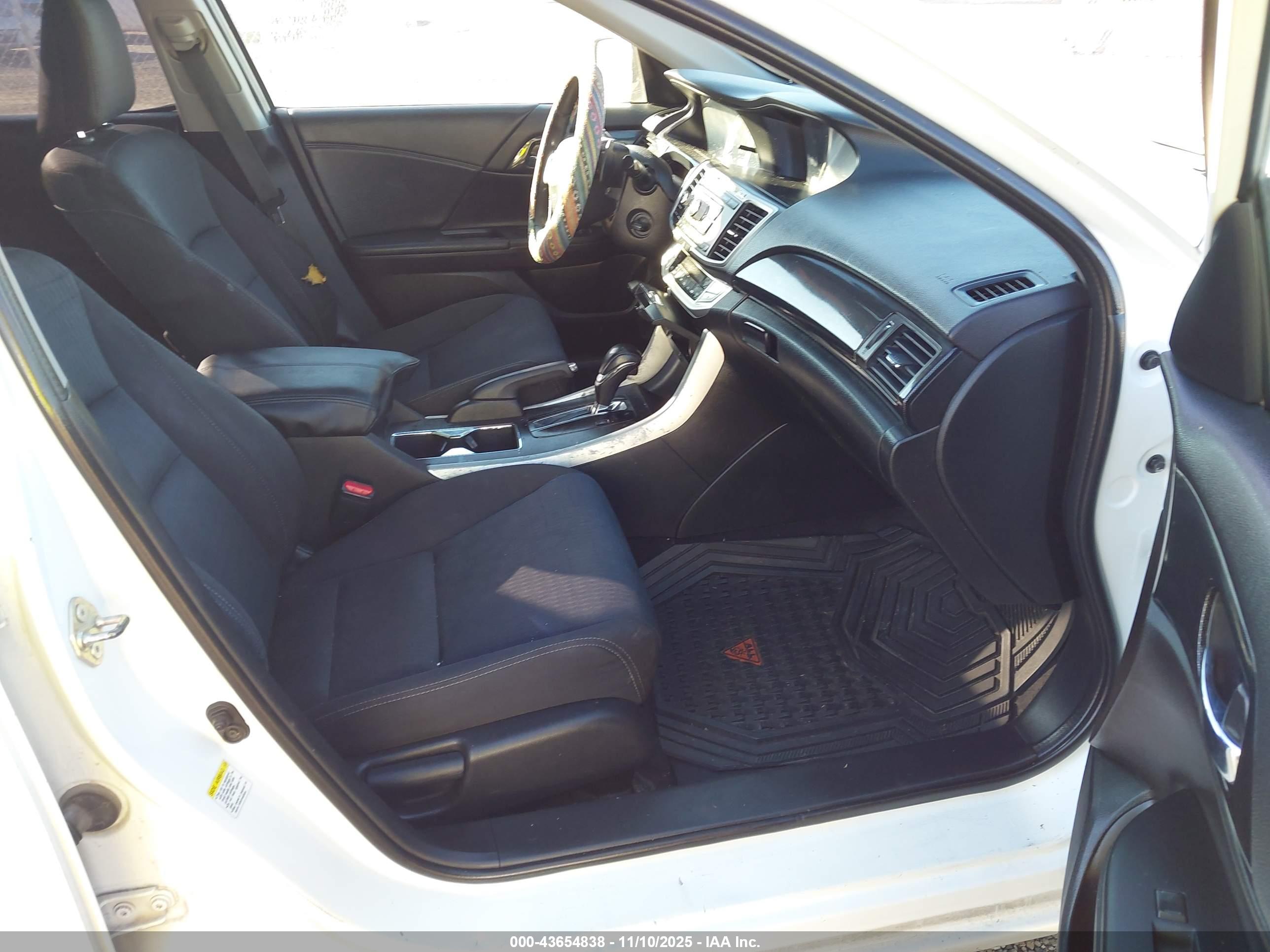 HONDA ACCORD image 5