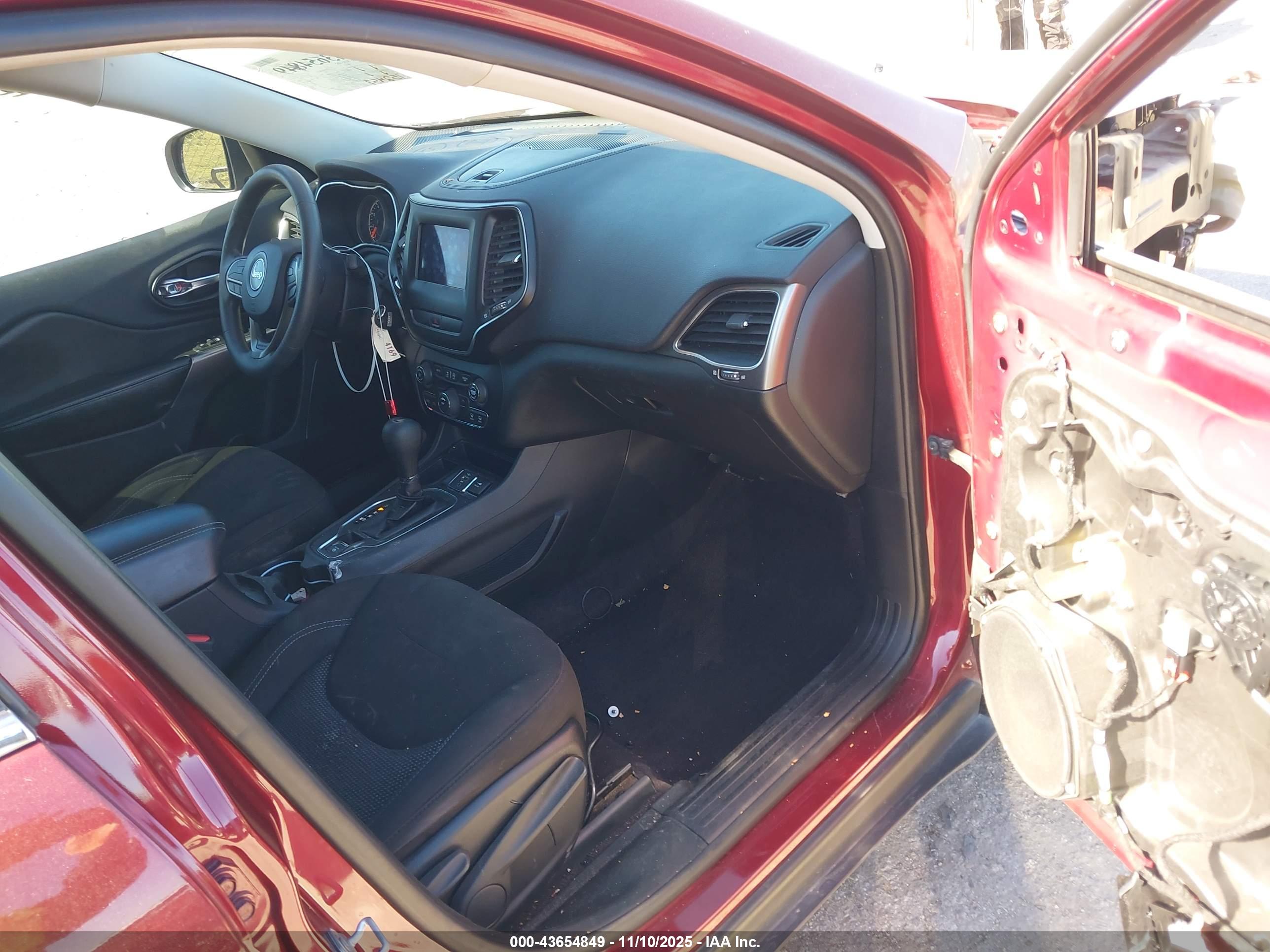 JEEP CHEROKEE image 5