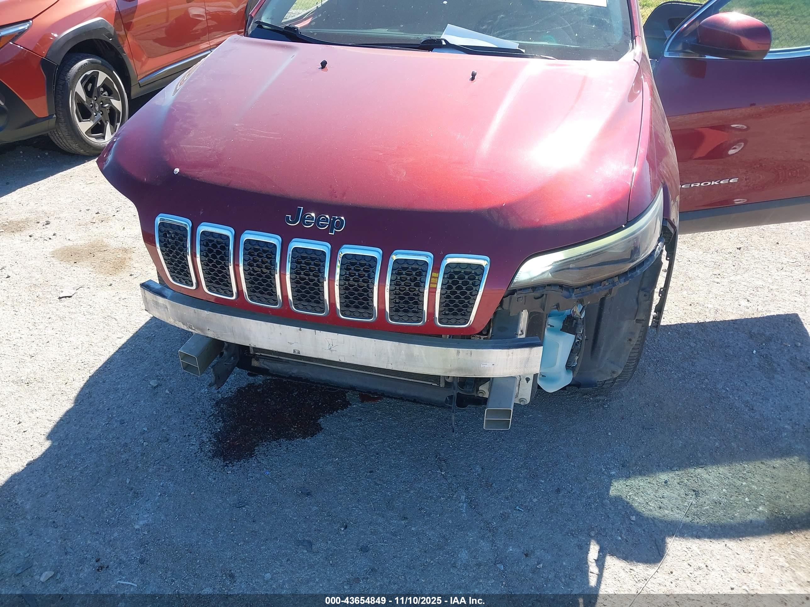 JEEP CHEROKEE image 6