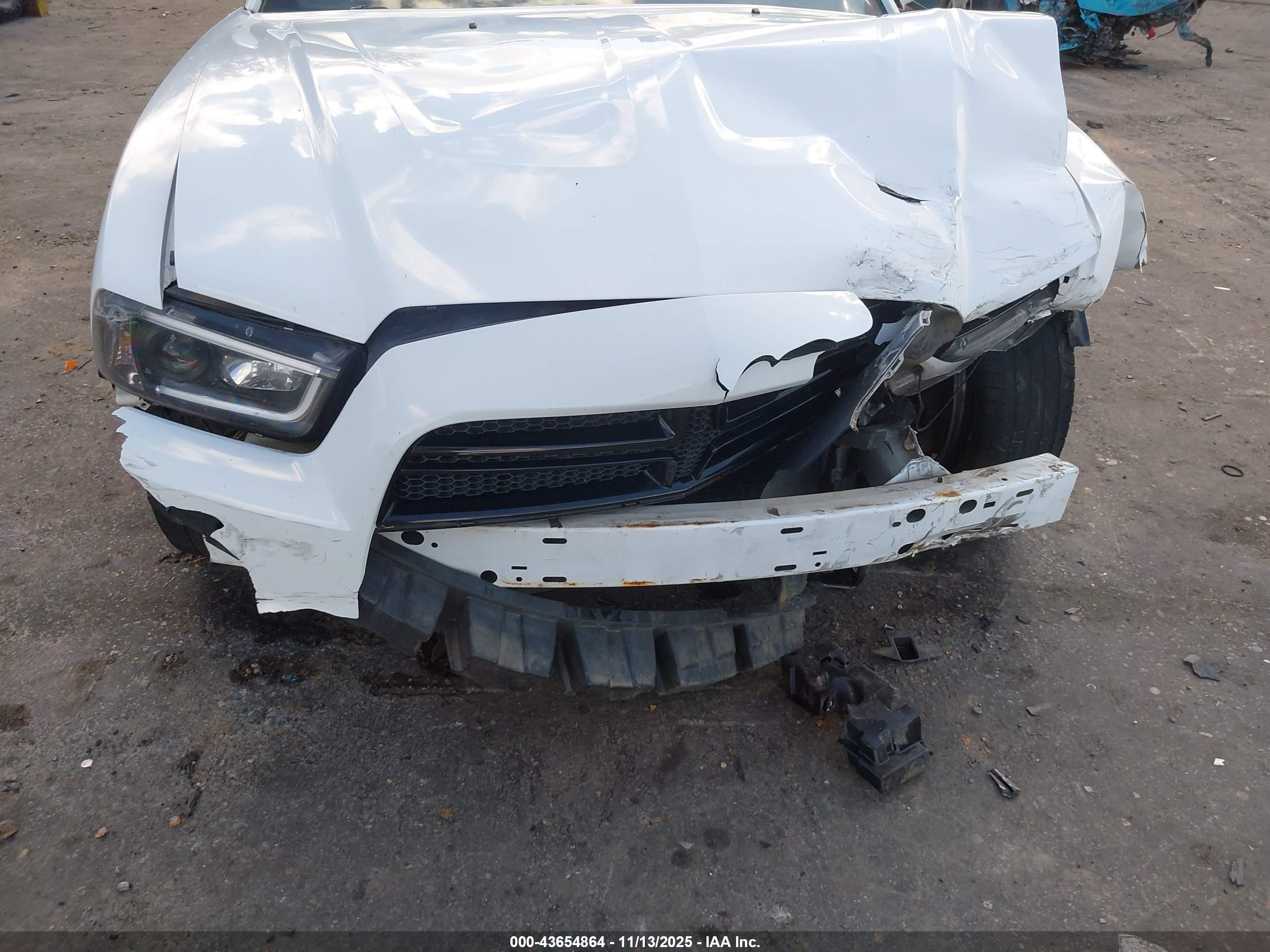 DODGE CHARGER image 6