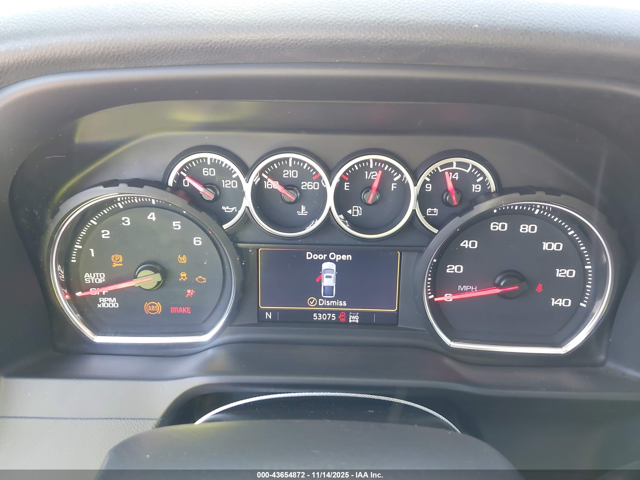 CHEVROLET SILVERADO image 7