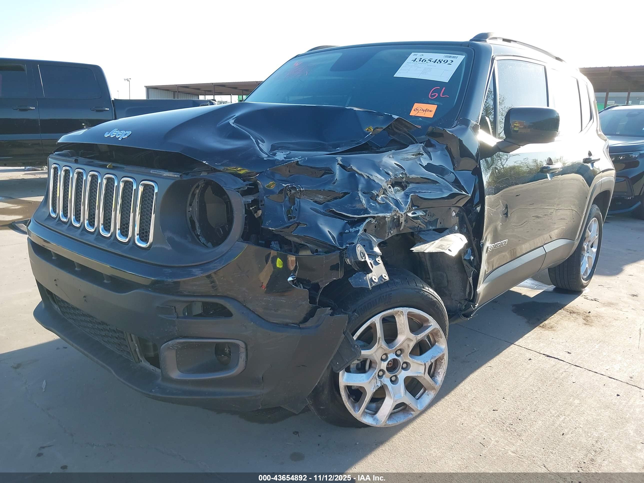 JEEP RENEGADE image 6