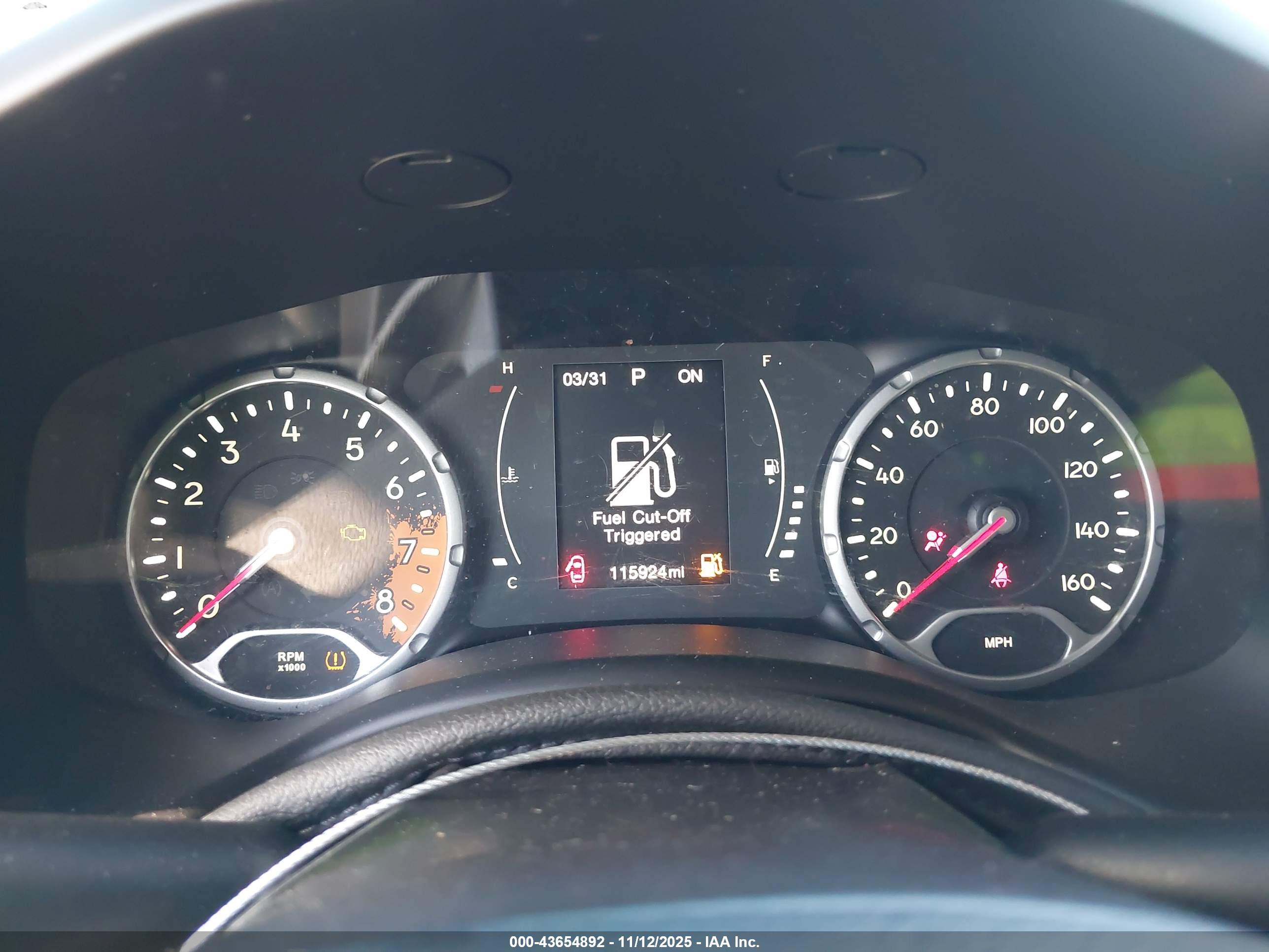 JEEP RENEGADE image 7