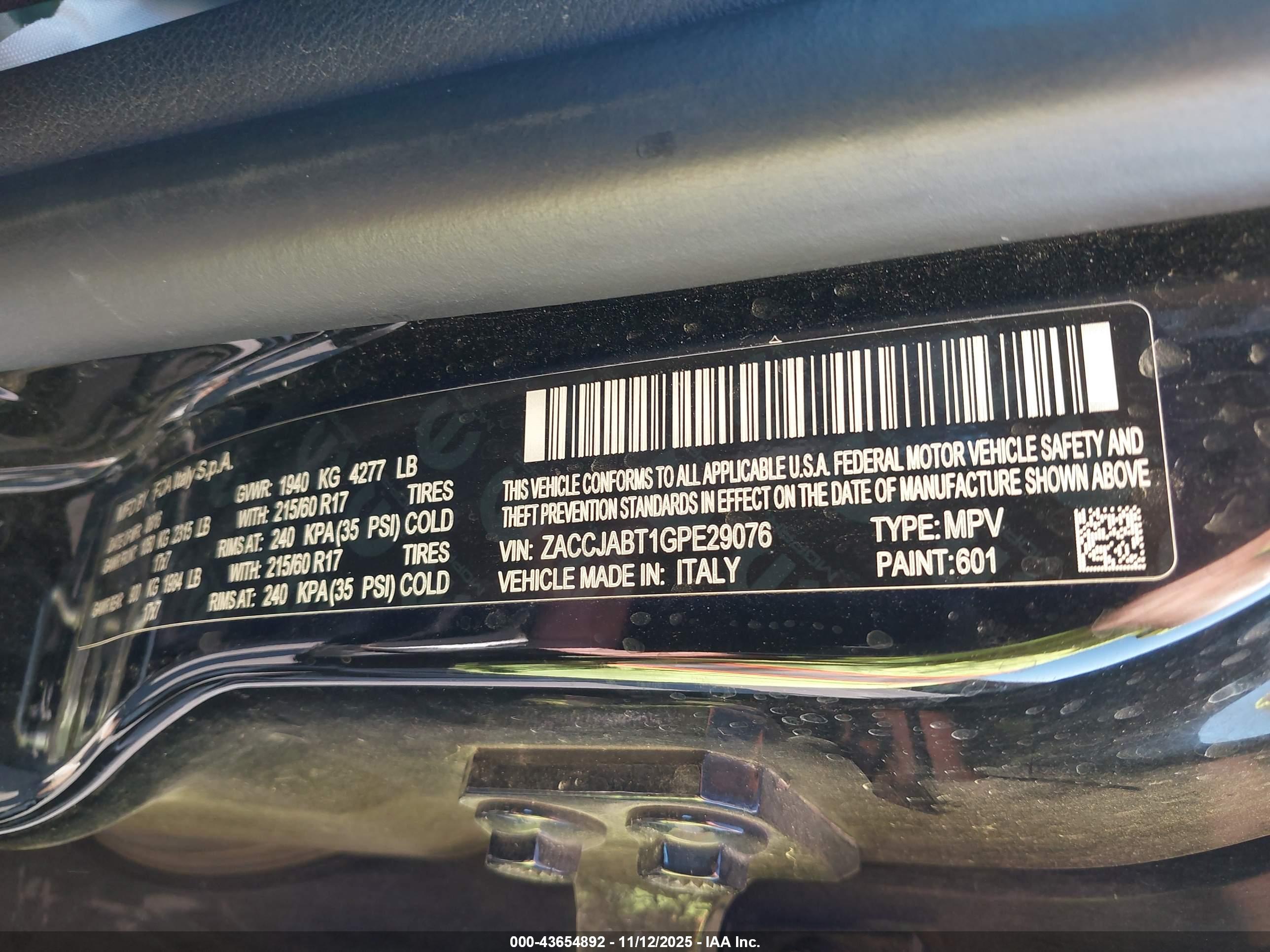 JEEP RENEGADE image 9