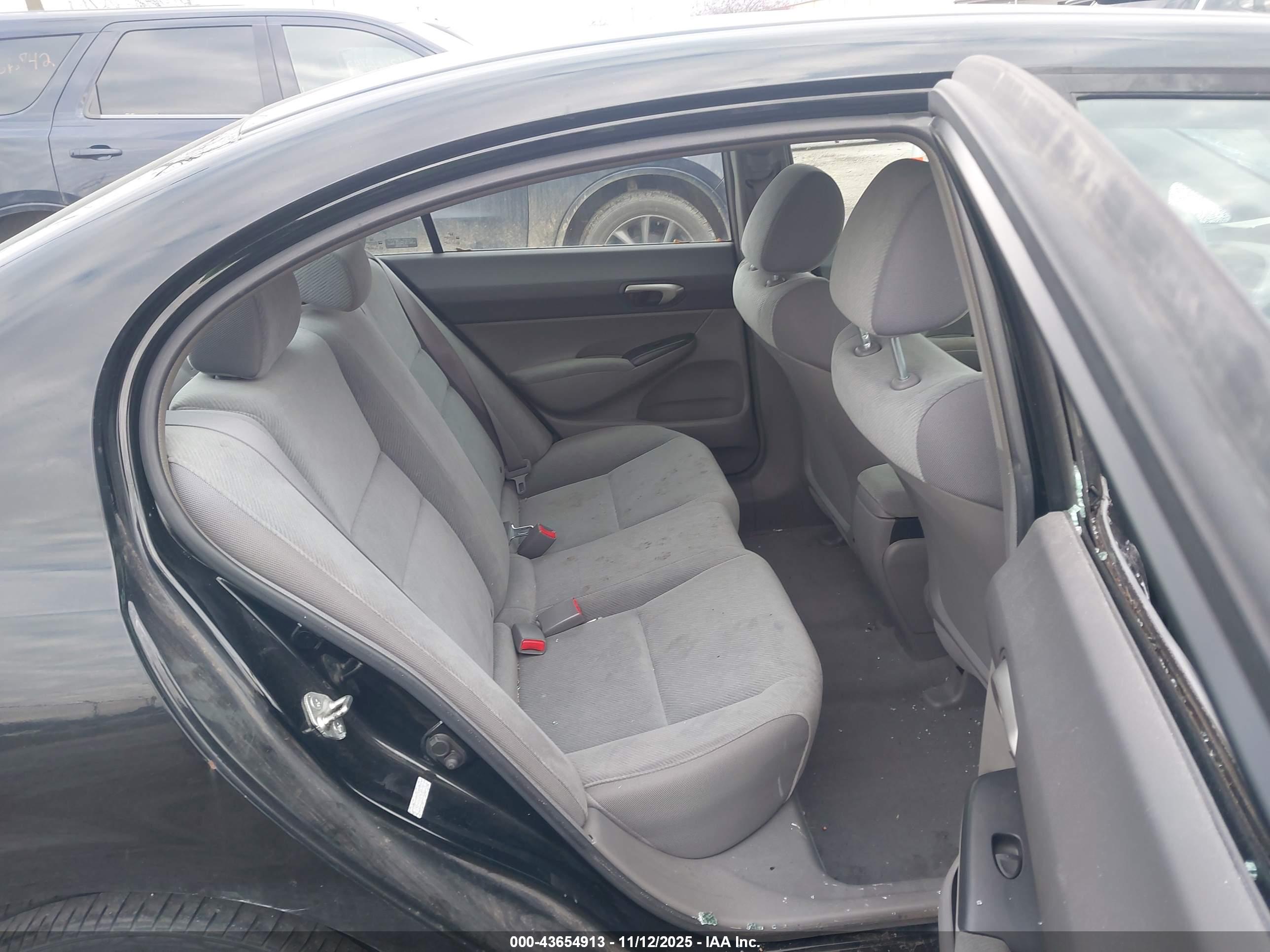 HONDA CIVIC image 8