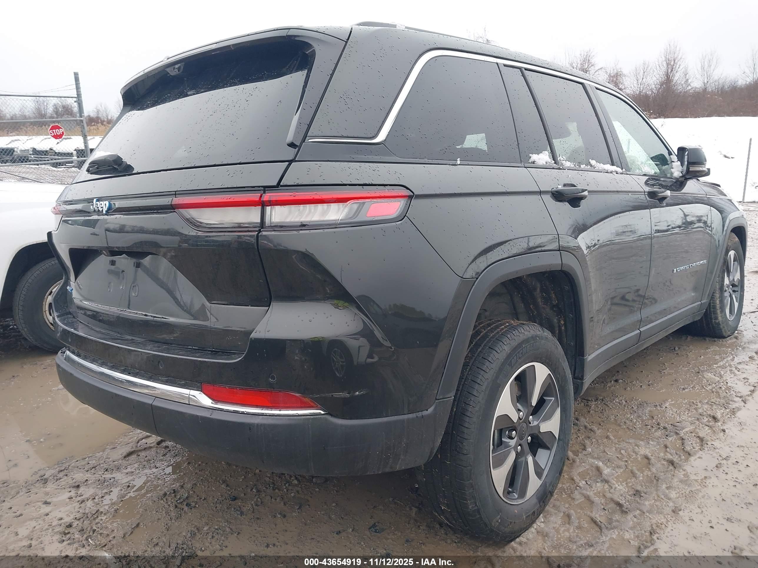JEEP GRAND image 4