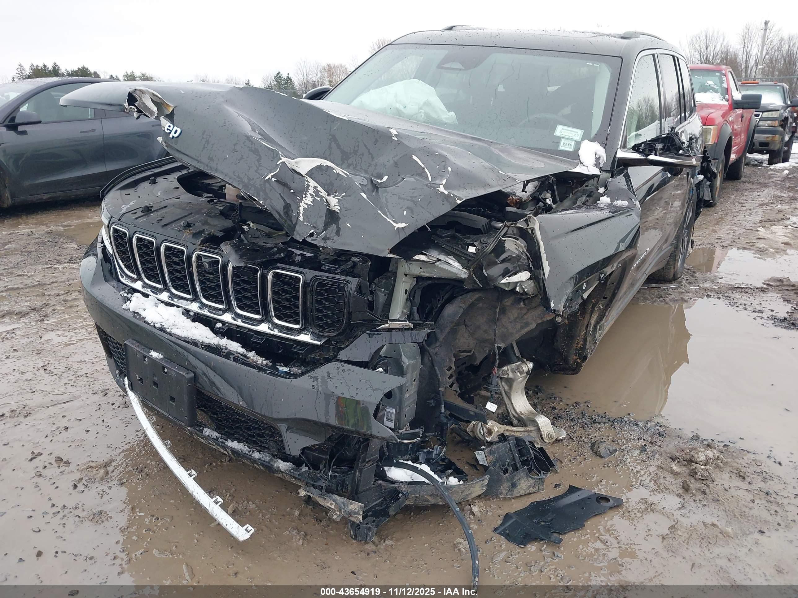JEEP GRAND image 6