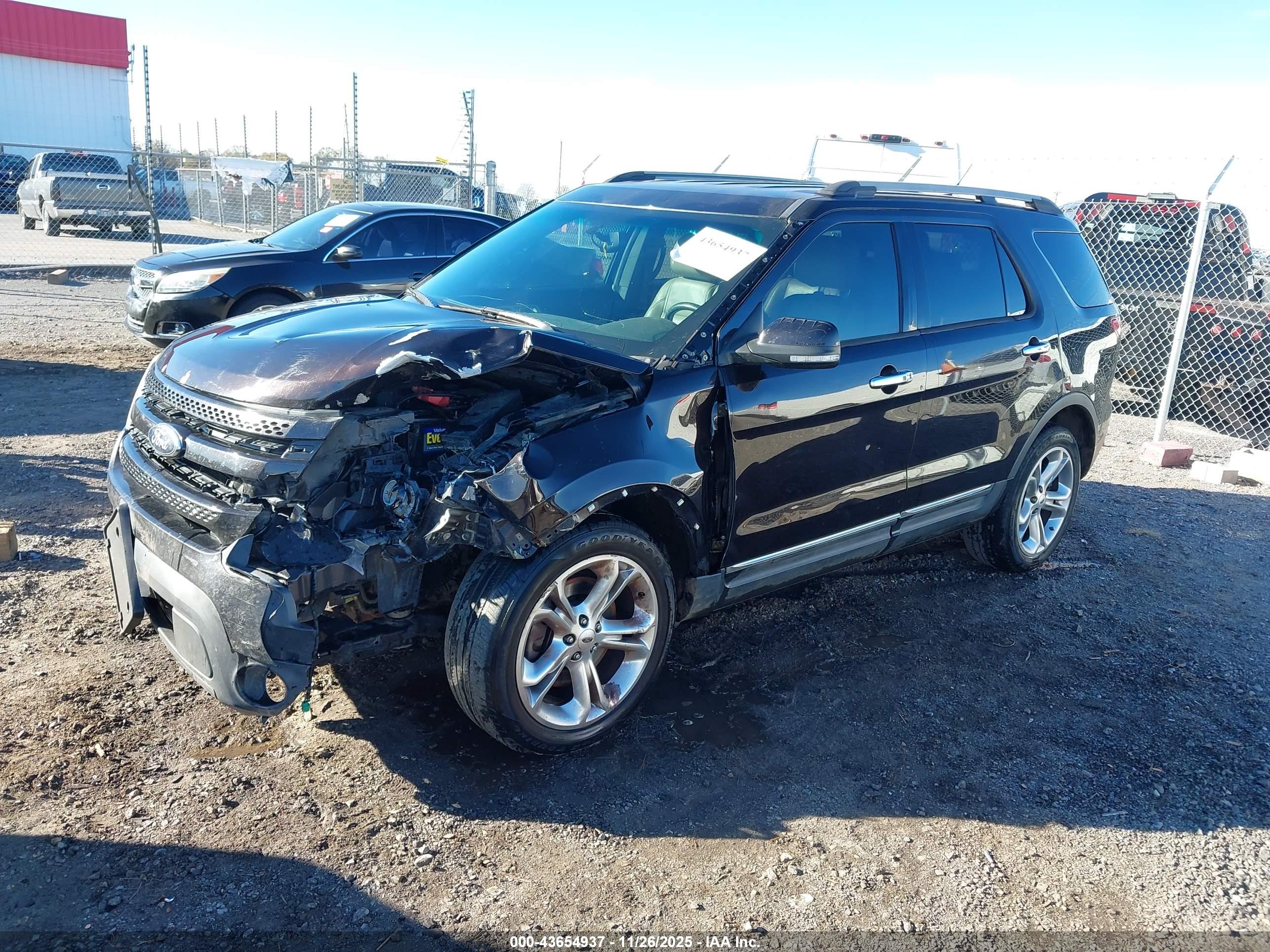 FORD EXPLORER image 2