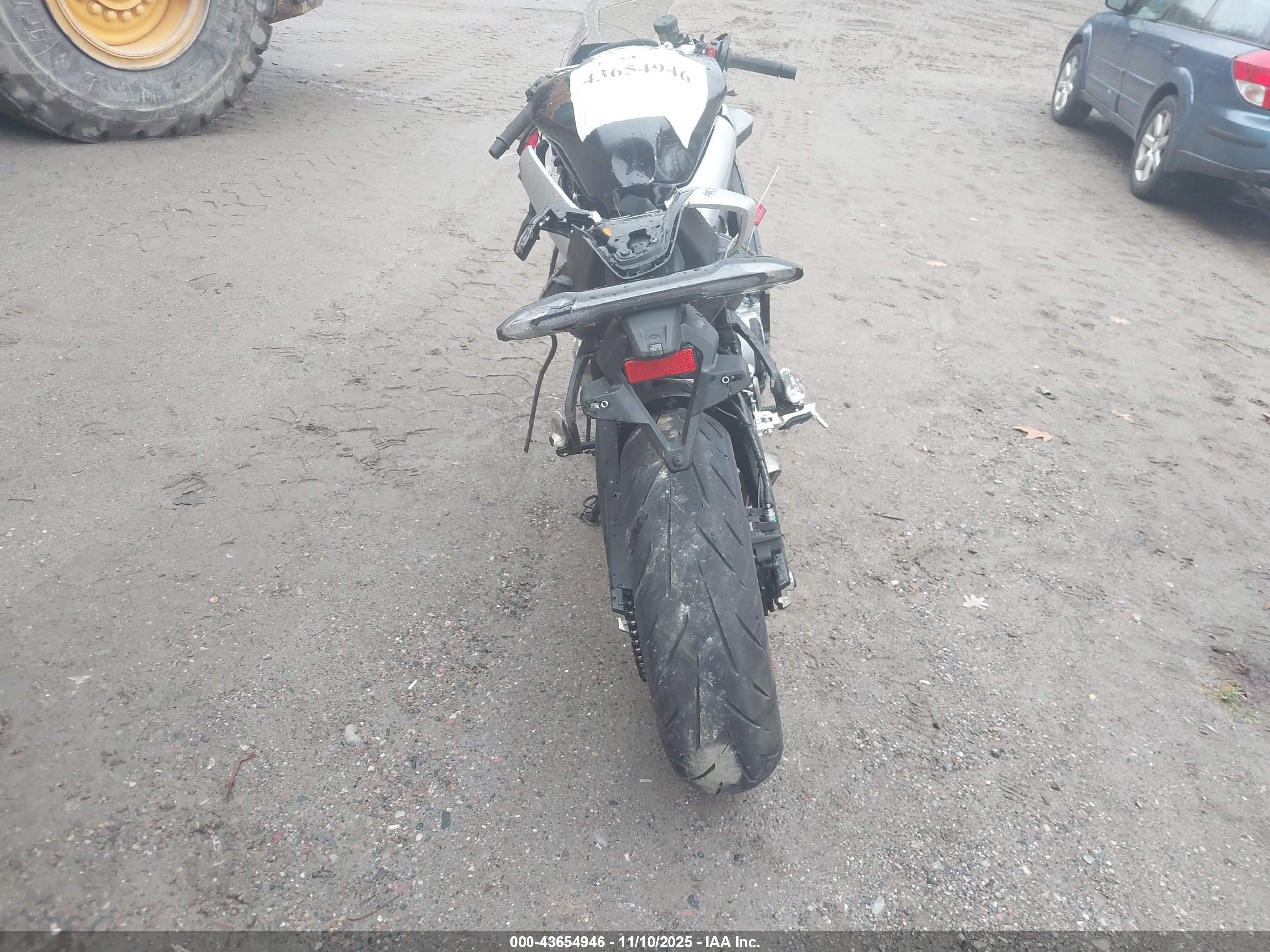CF MOTO image 6