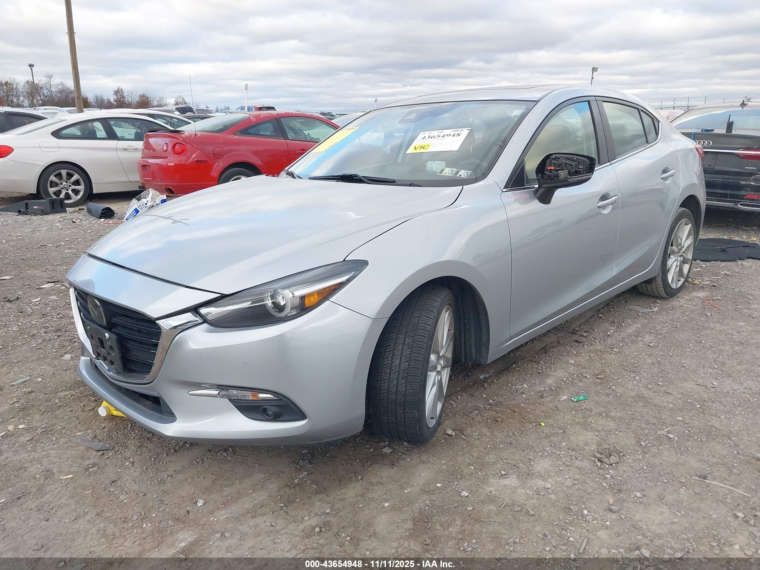 MAZDA MAZDA3 image 2