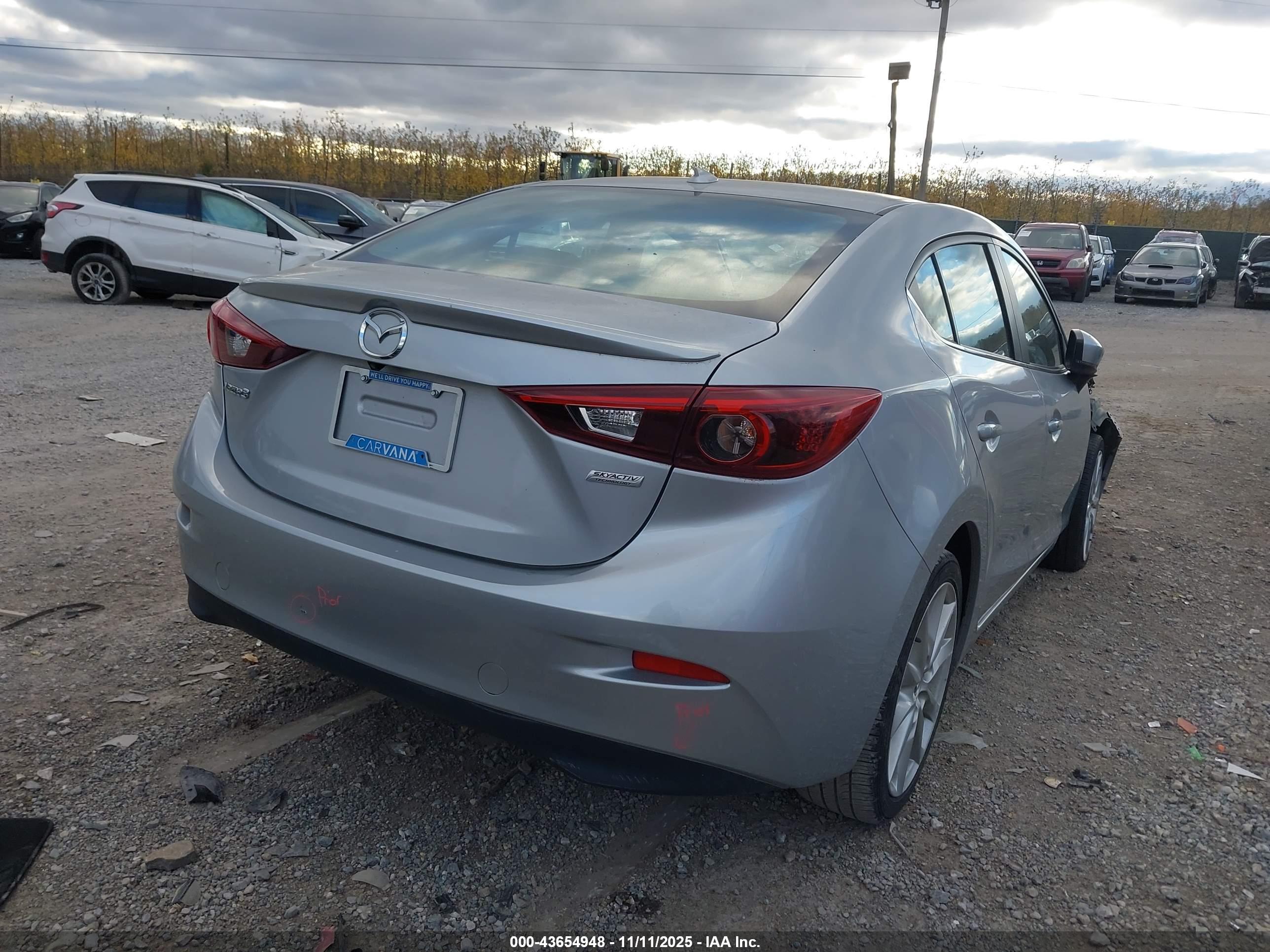 MAZDA MAZDA3 image 4