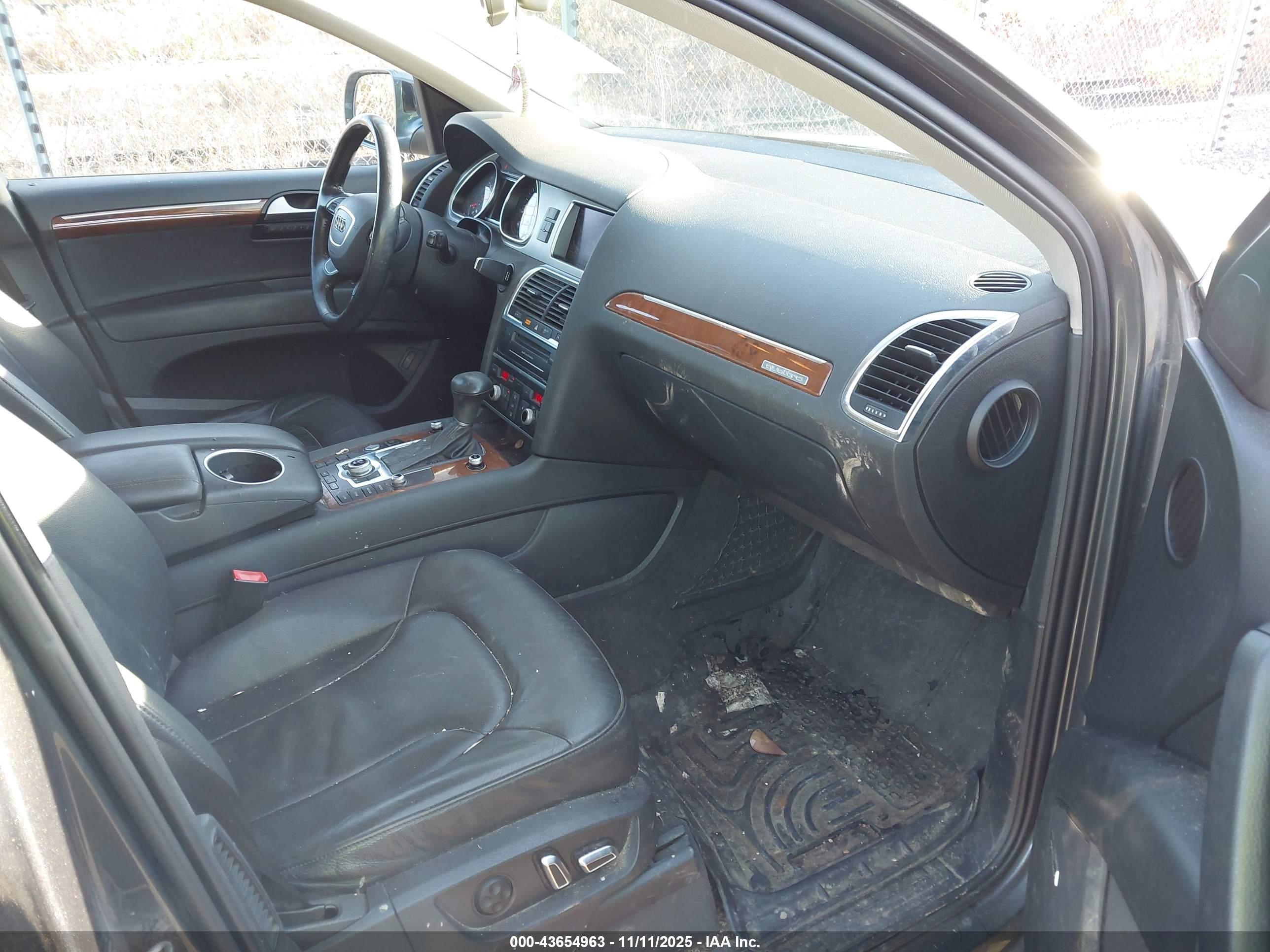 AUDI Q7 image 5