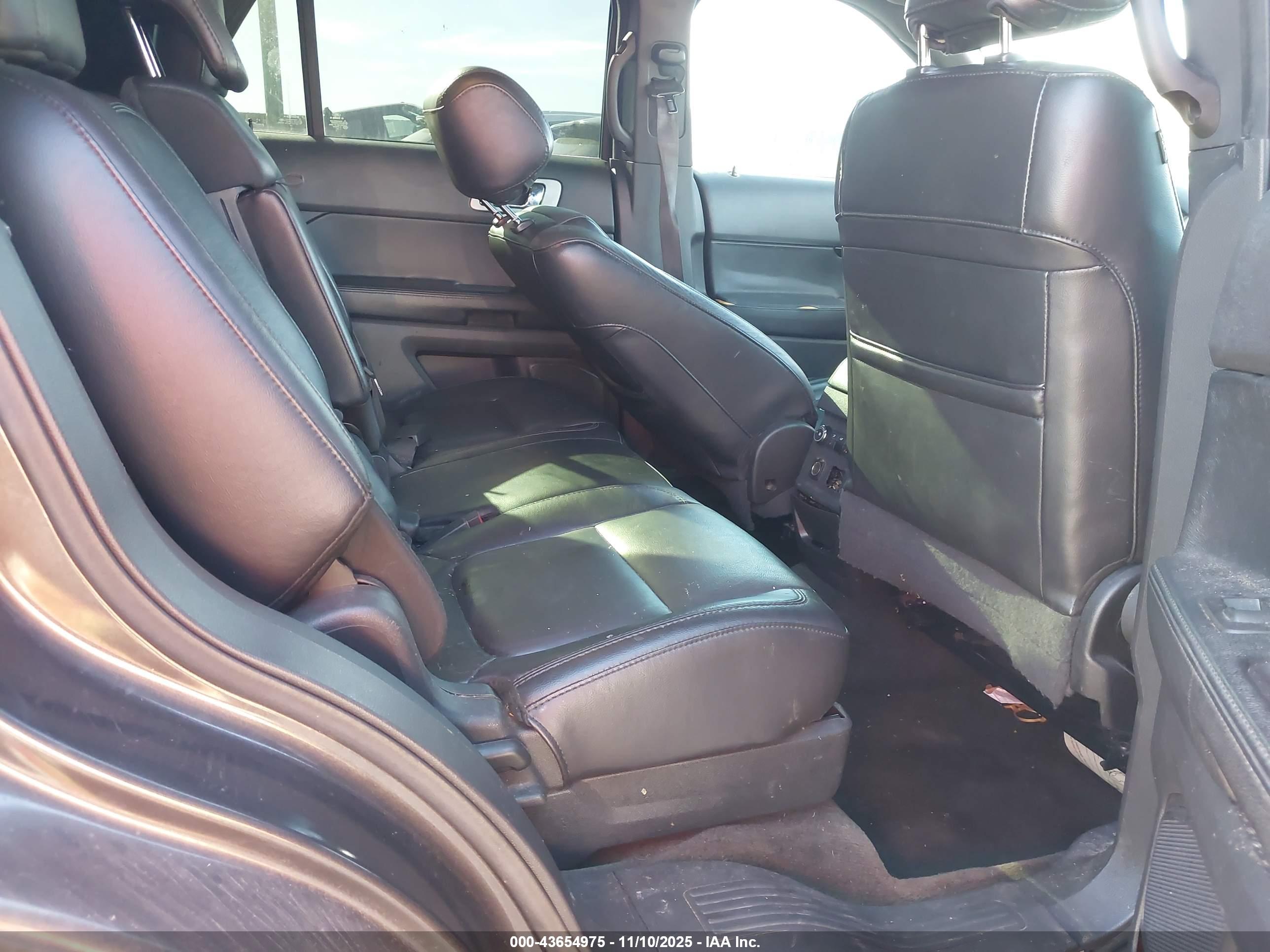 FORD EXPLORER image 8