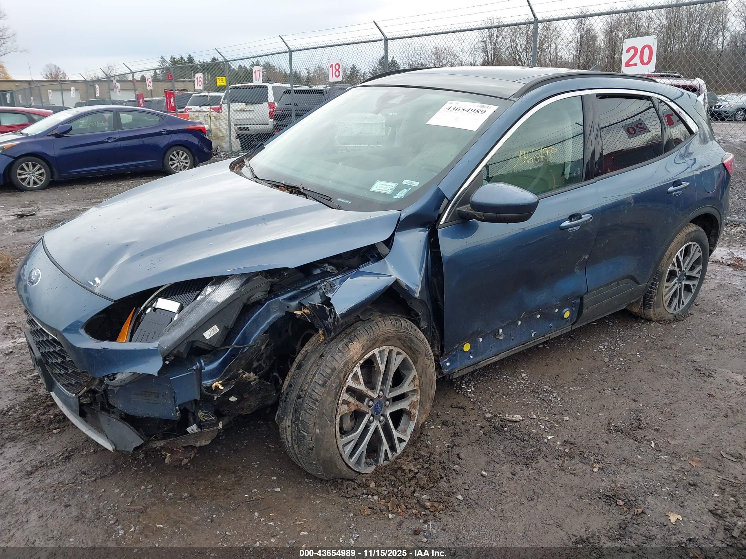 FORD ESCAPE image 2