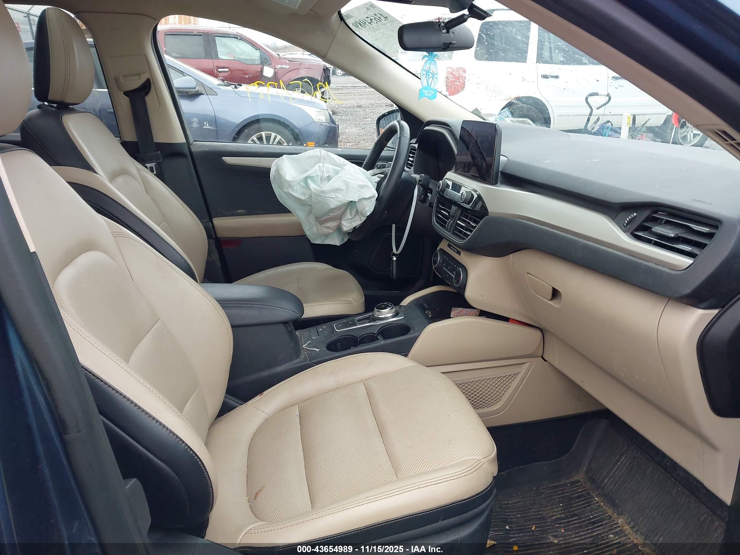 FORD ESCAPE image 5
