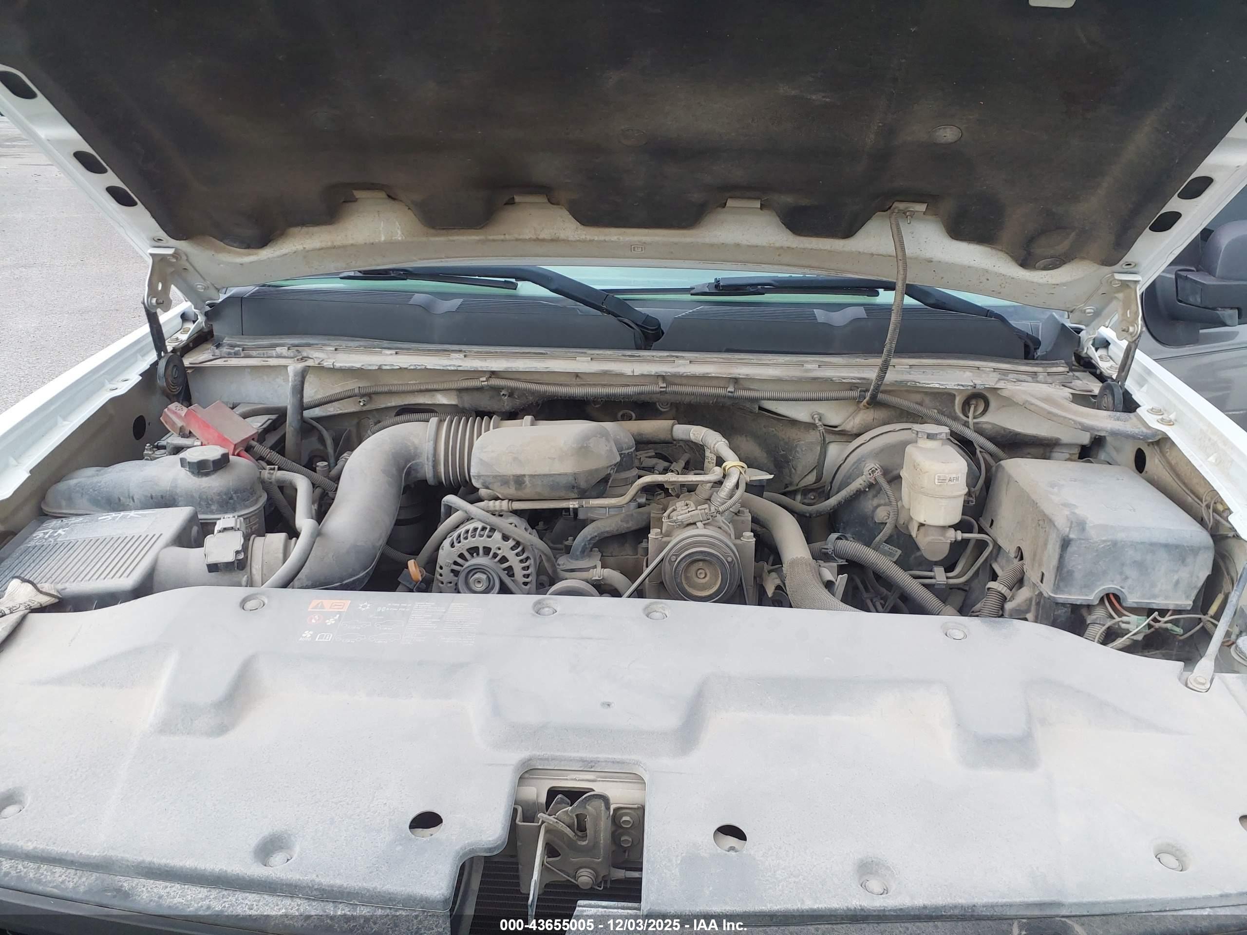 CHEVROLET SILVERADO image 10