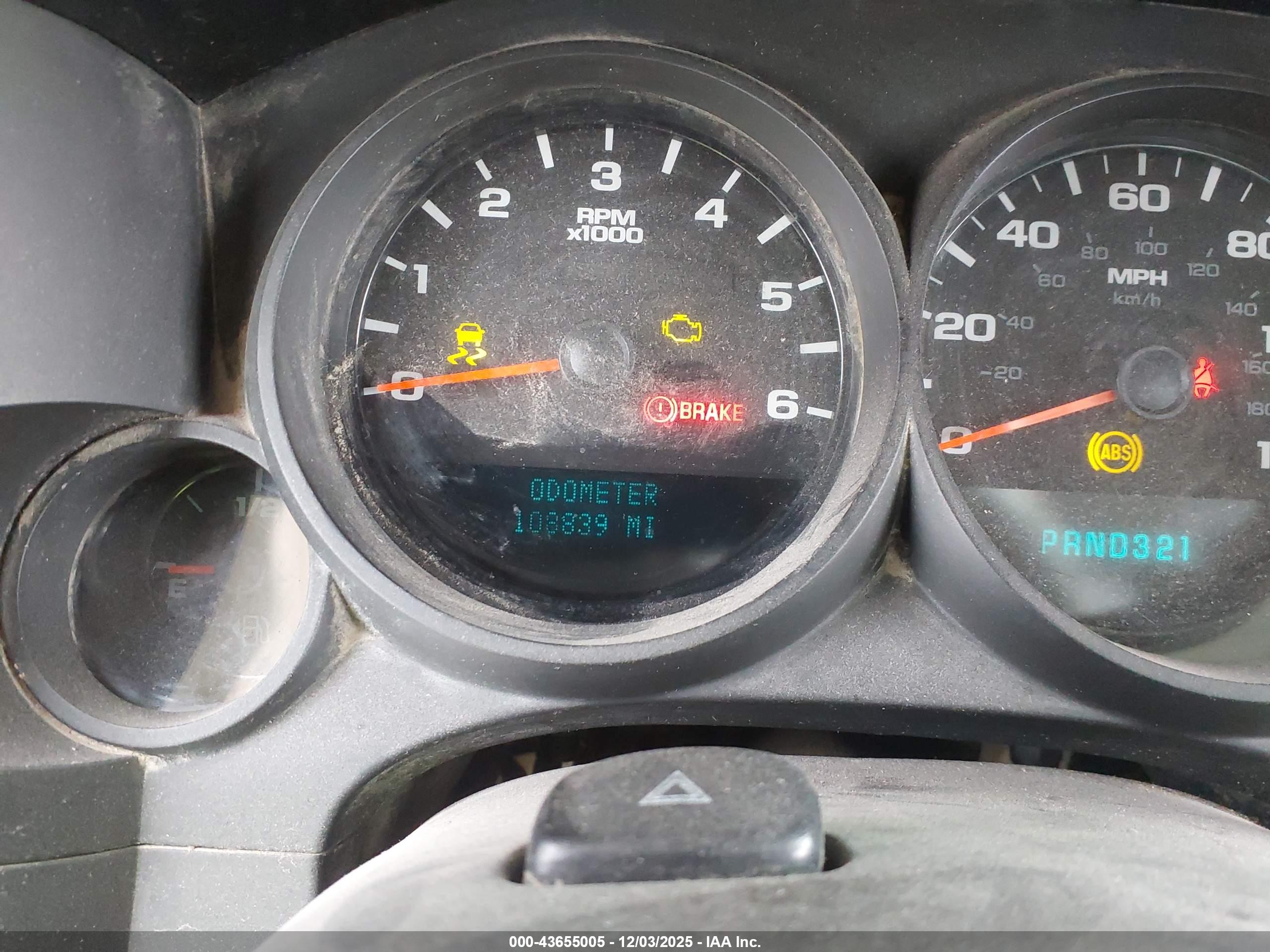 CHEVROLET SILVERADO image 7