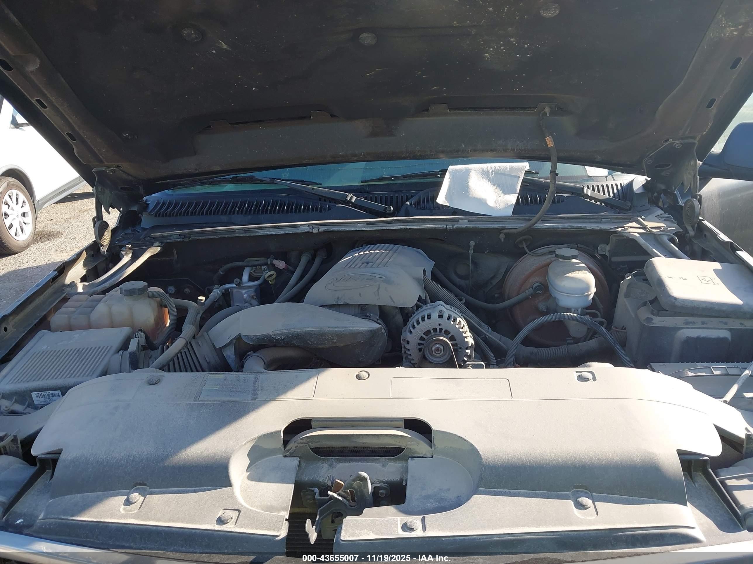 CHEVROLET SILVERADO image 10
