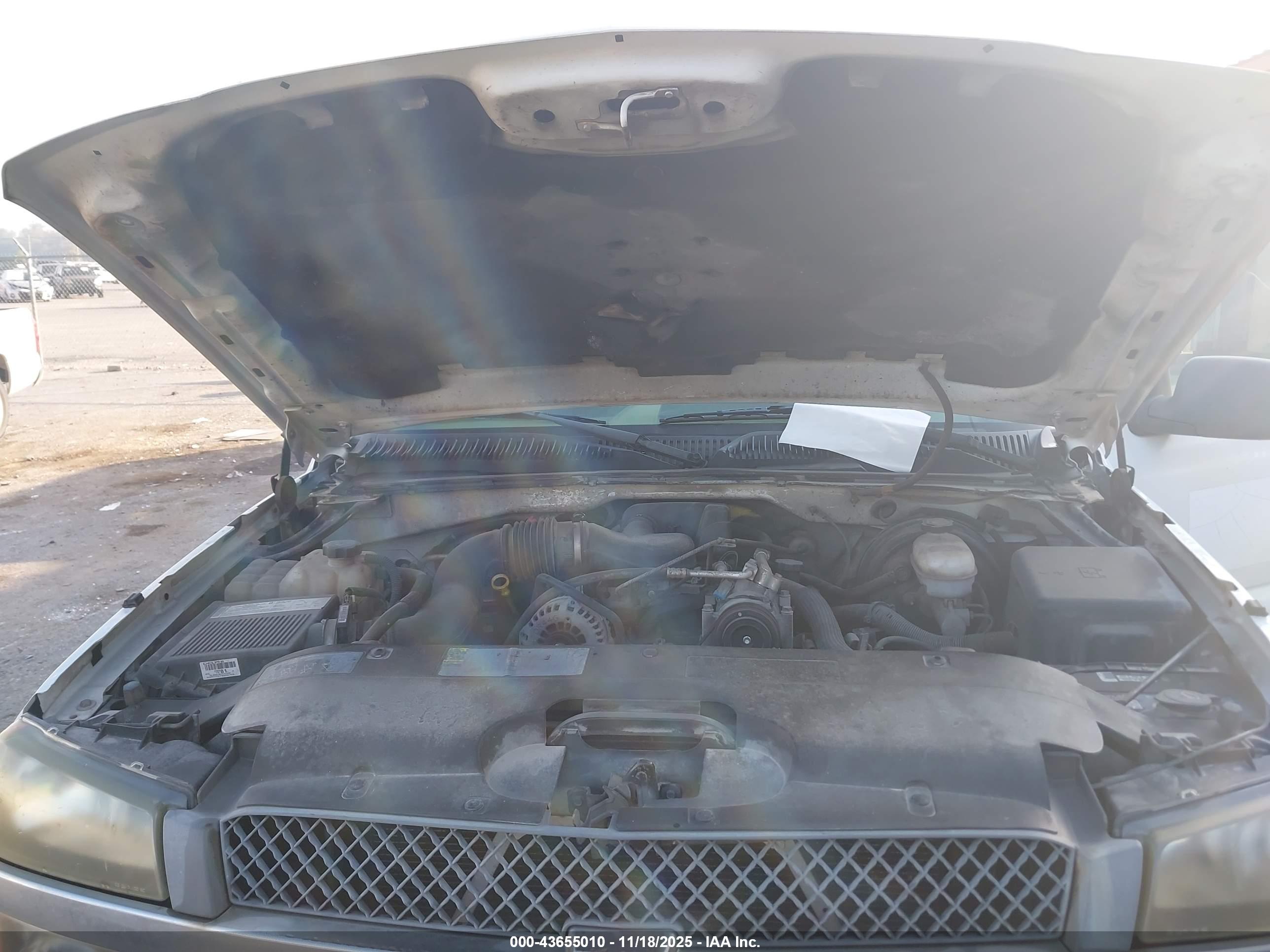 CHEVROLET SILVERADO image 10