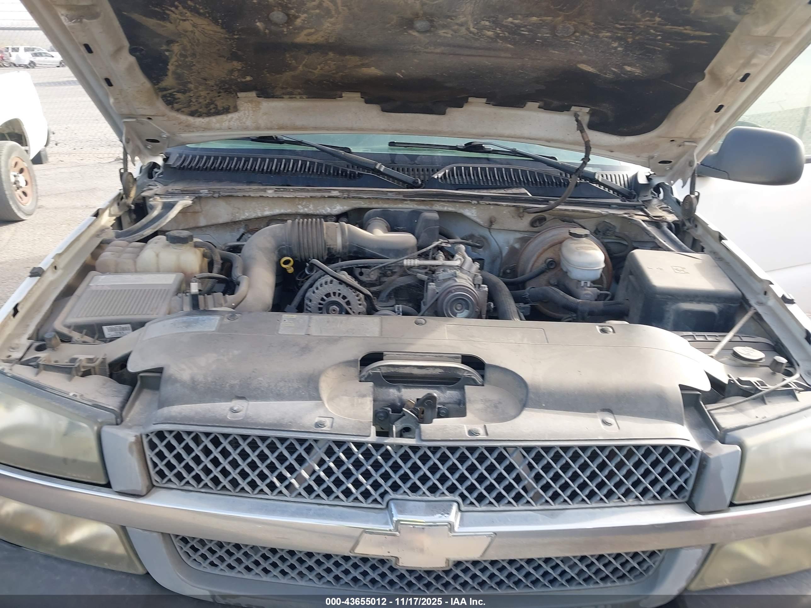CHEVROLET SILVERADO image 10