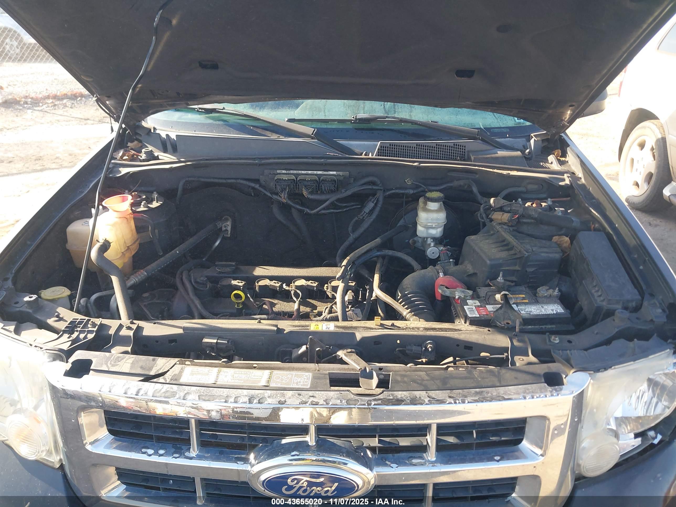 FORD ESCAPE image 10