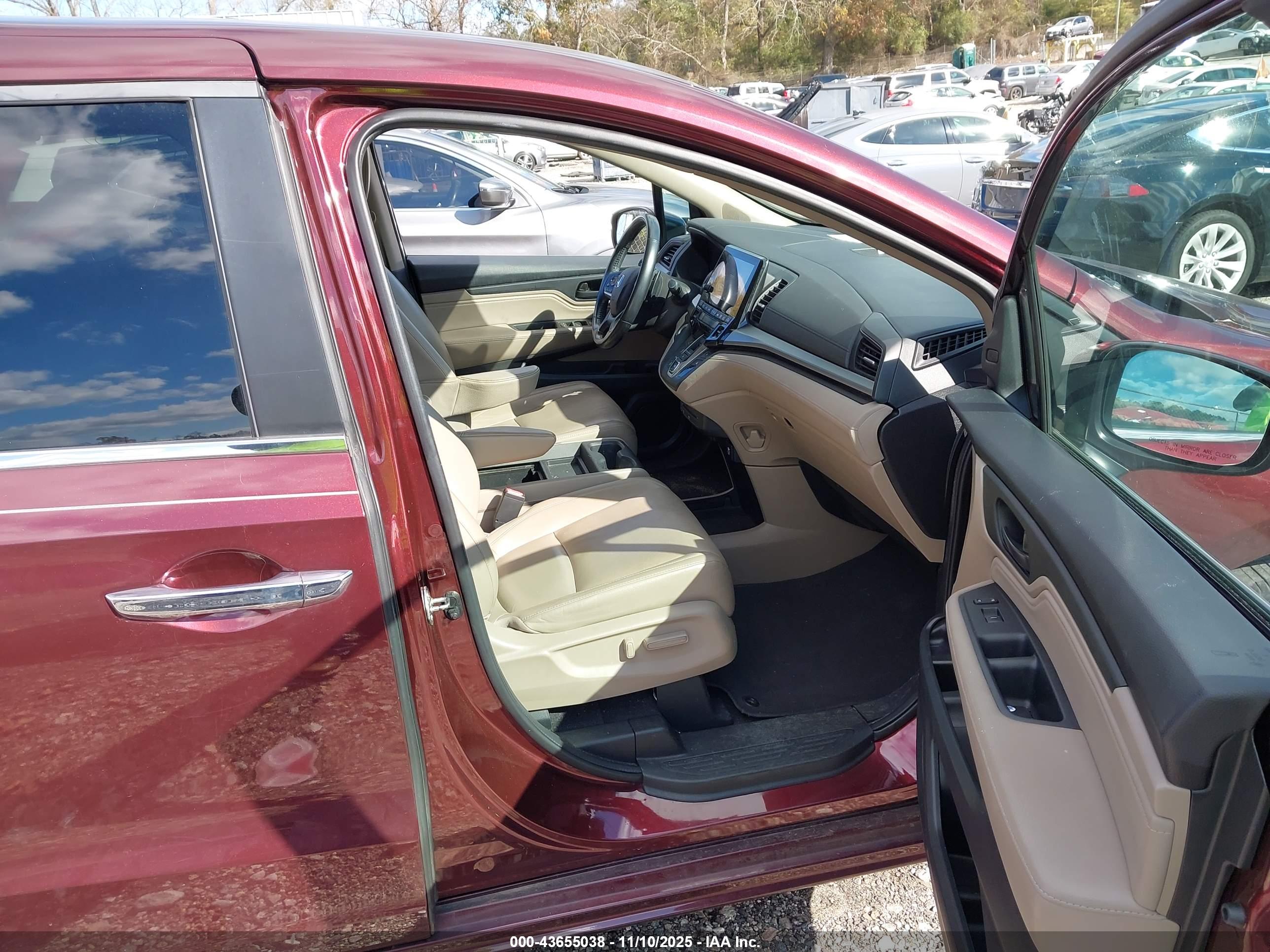 HONDA ODYSSEY image 5