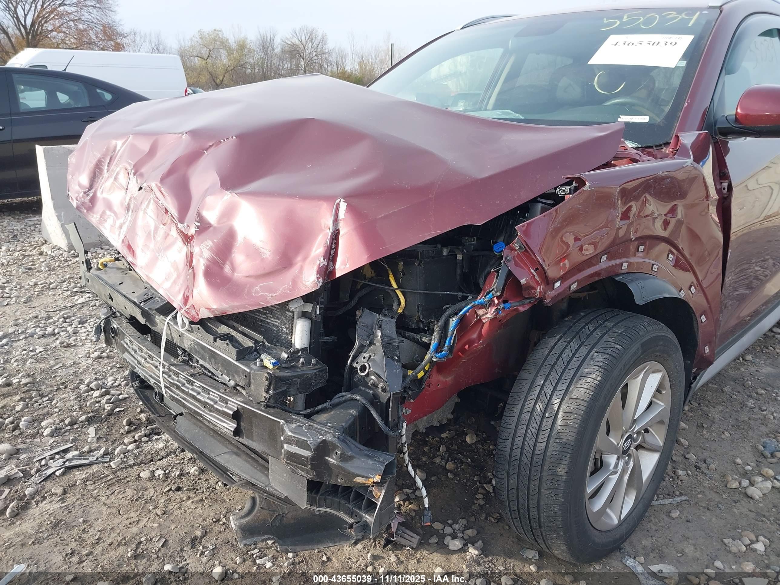 HYUNDAI TUCSON image 6