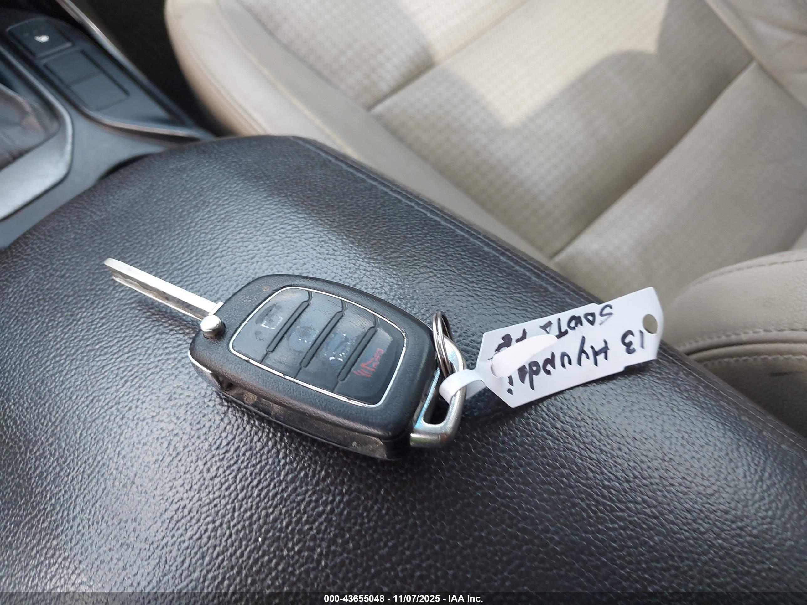 HYUNDAI SANTA image 11