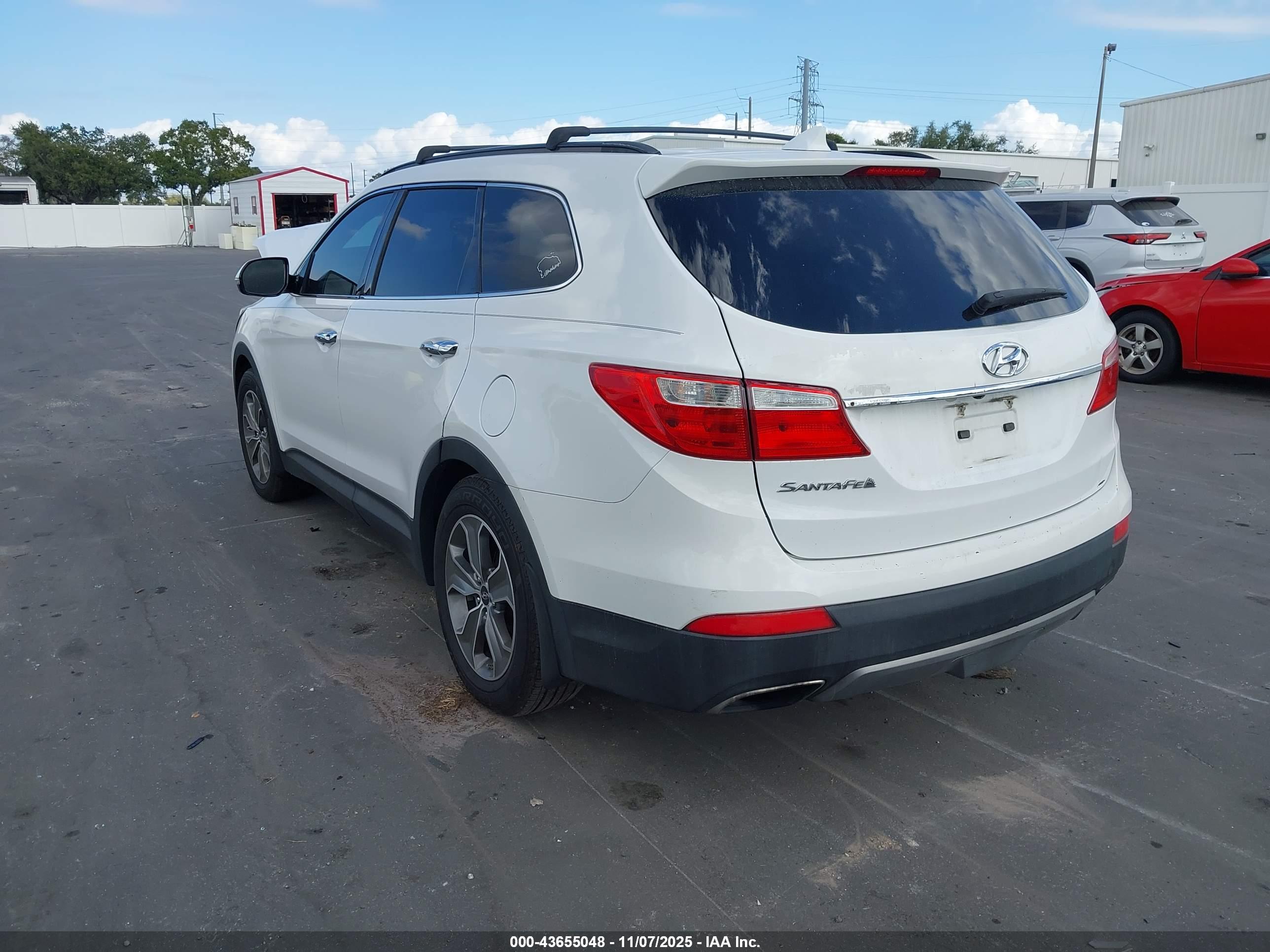 HYUNDAI SANTA image 3