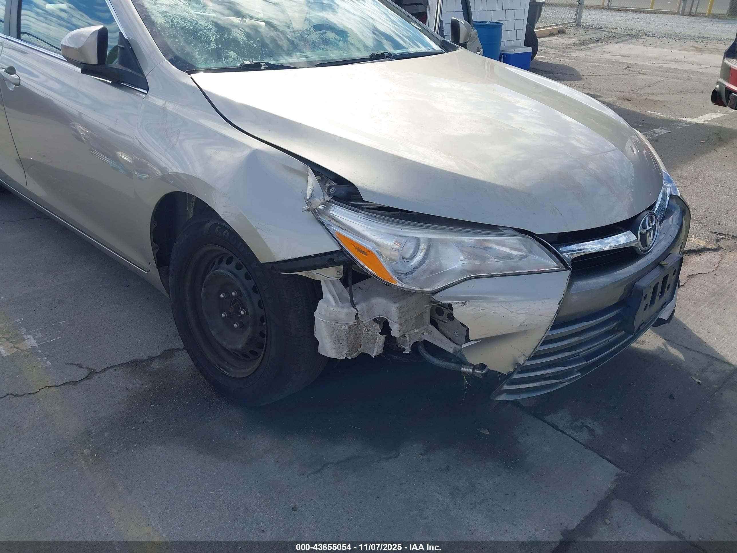 TOYOTA CAMRY image 6