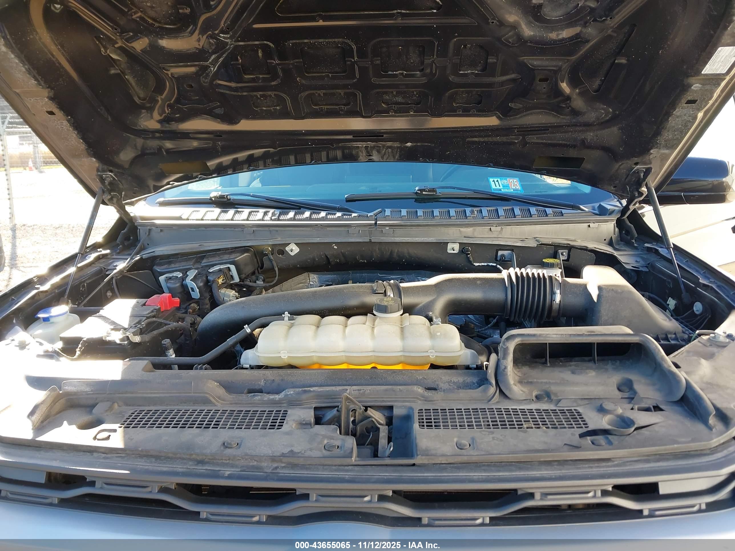 FORD EXPEDITION image 10