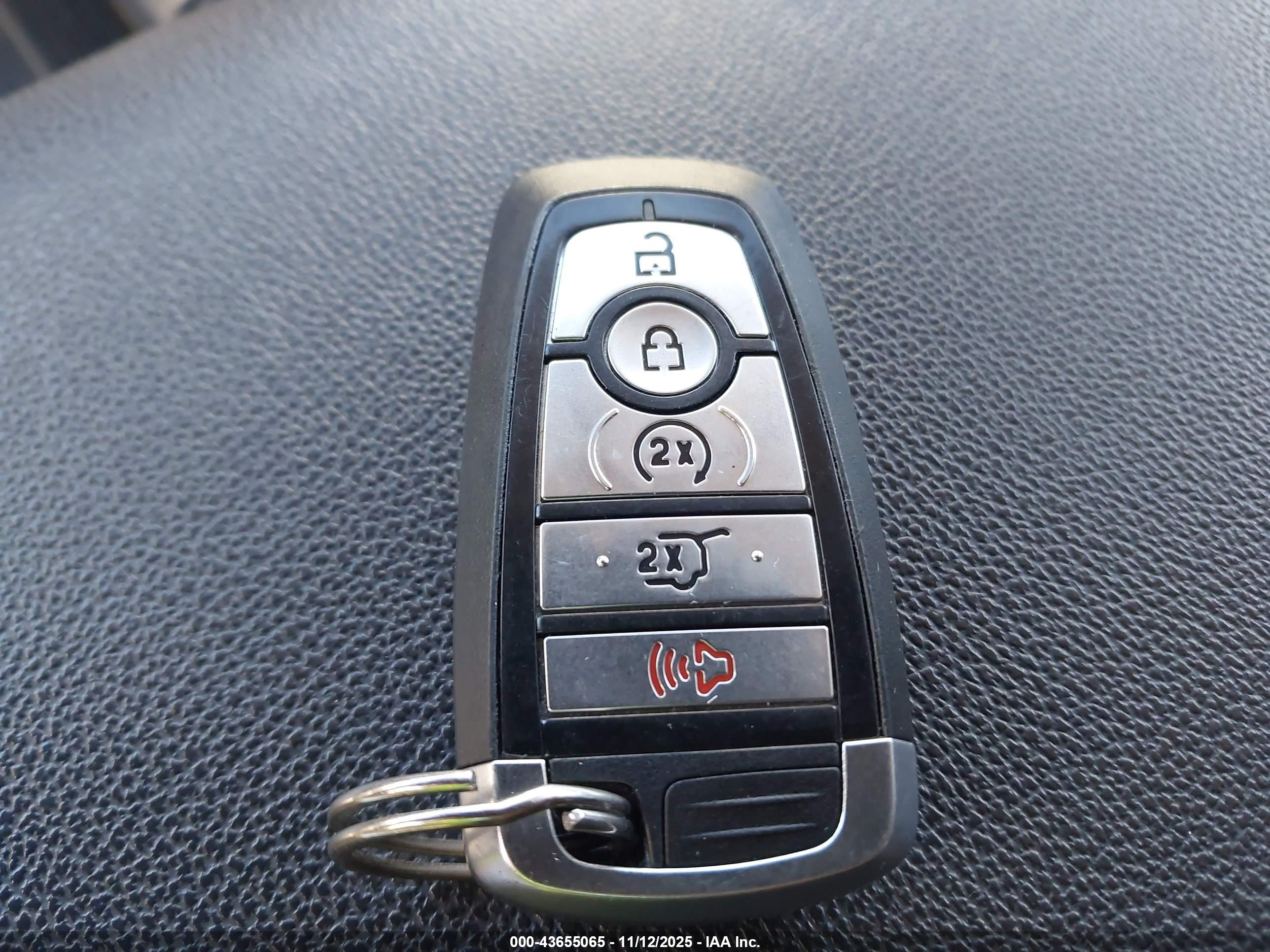 FORD EXPEDITION image 11