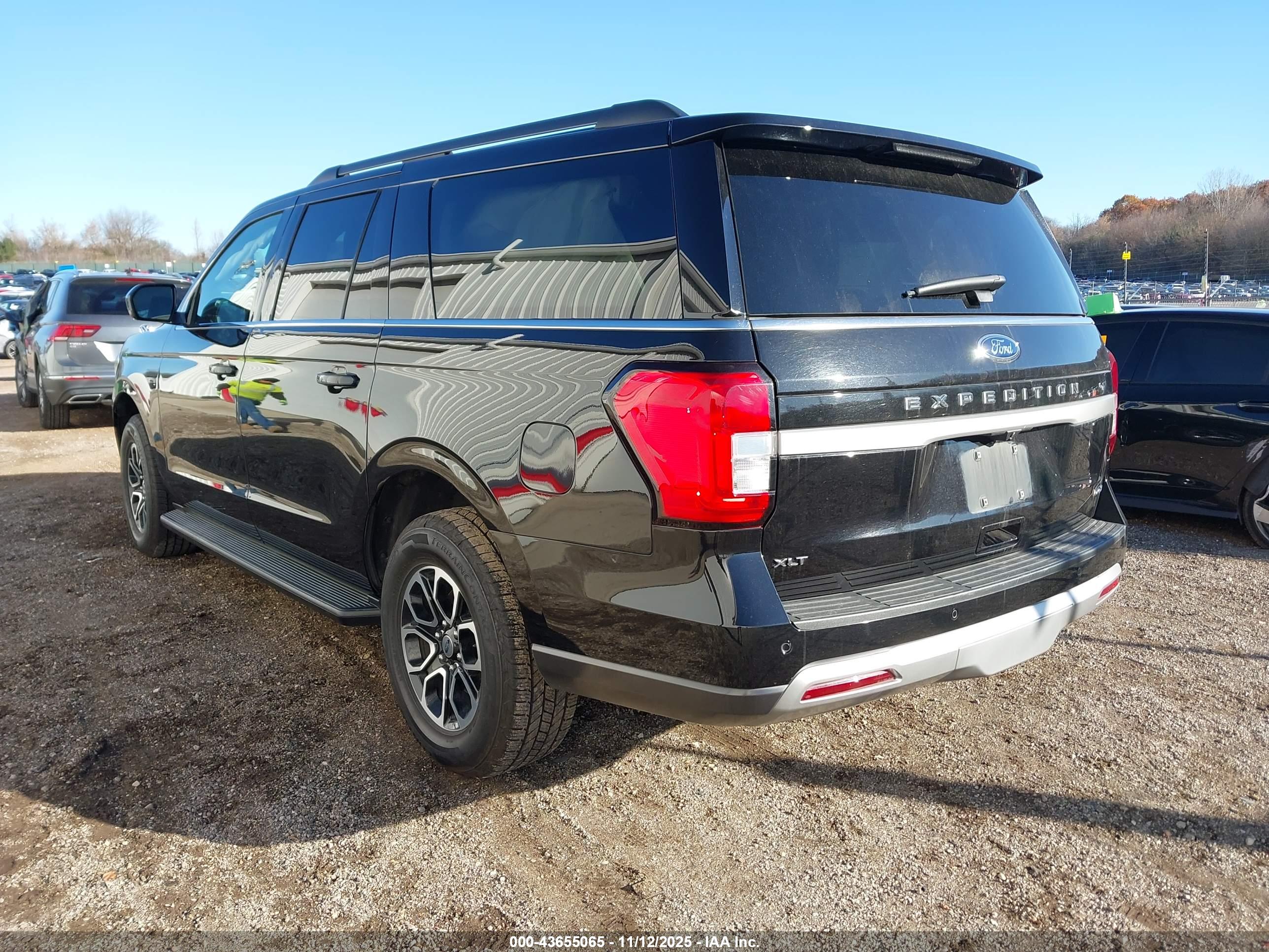 FORD EXPEDITION image 3