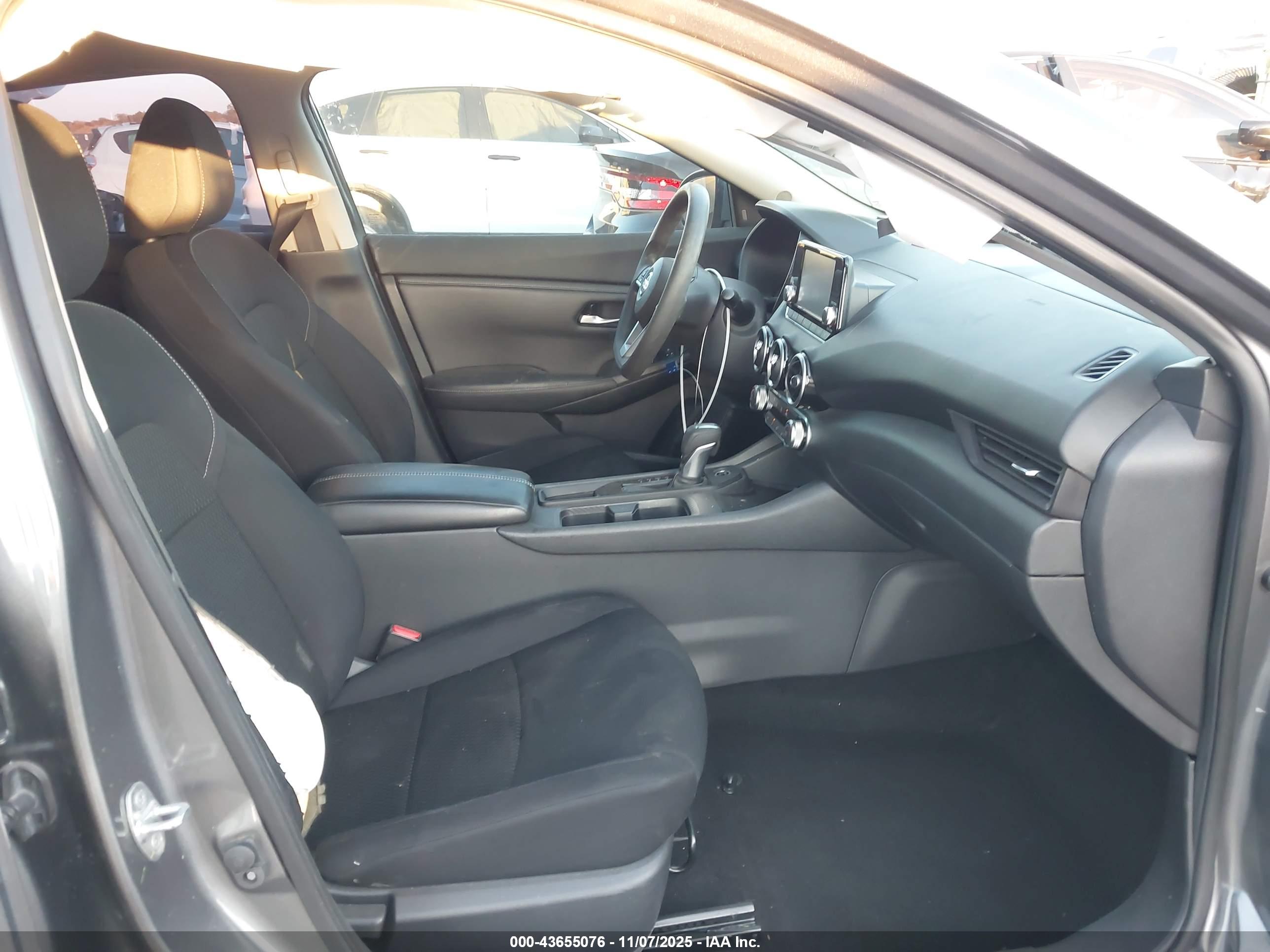 NISSAN SENTRA image 5
