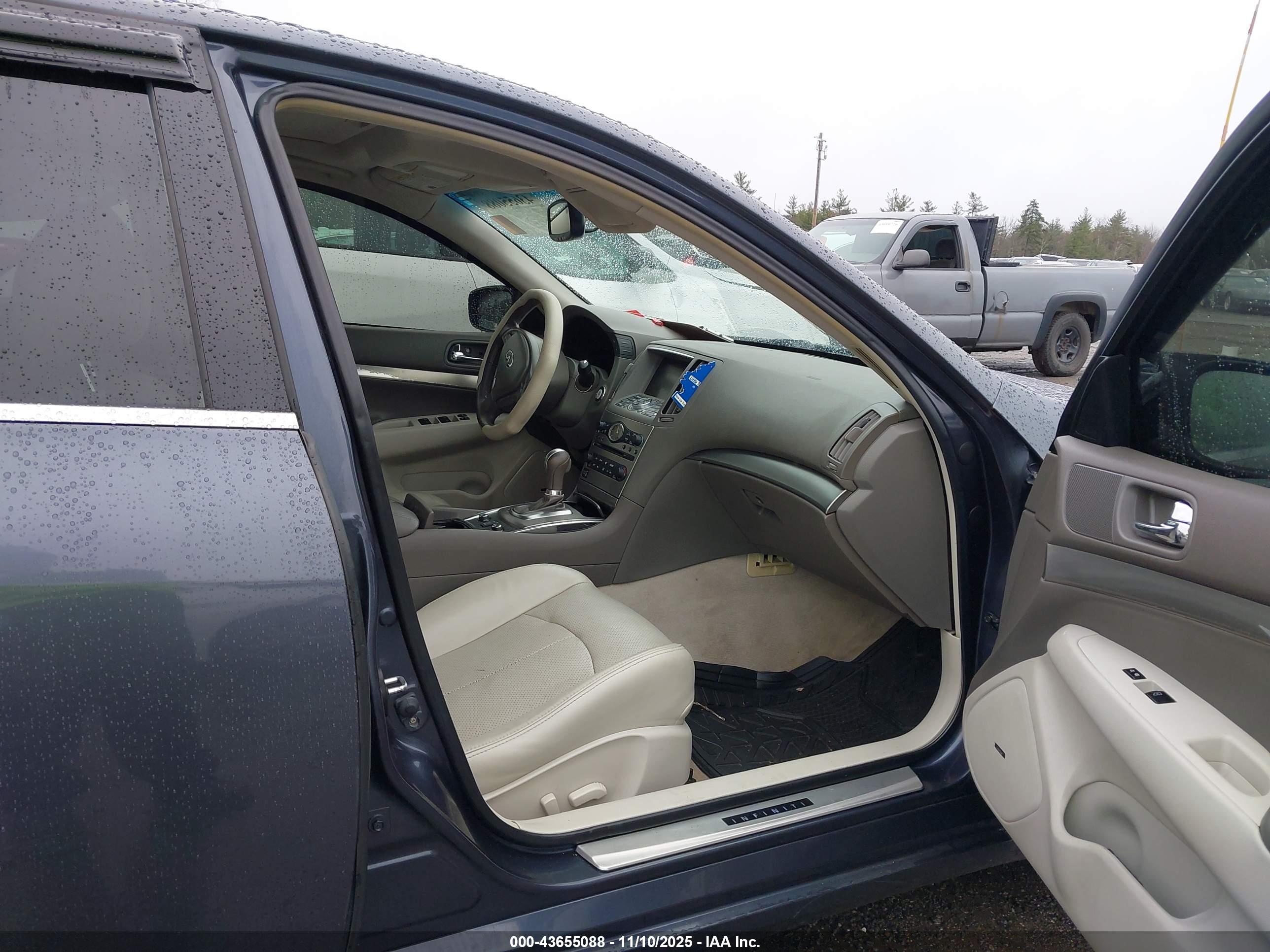 INFINITI G37X image 5