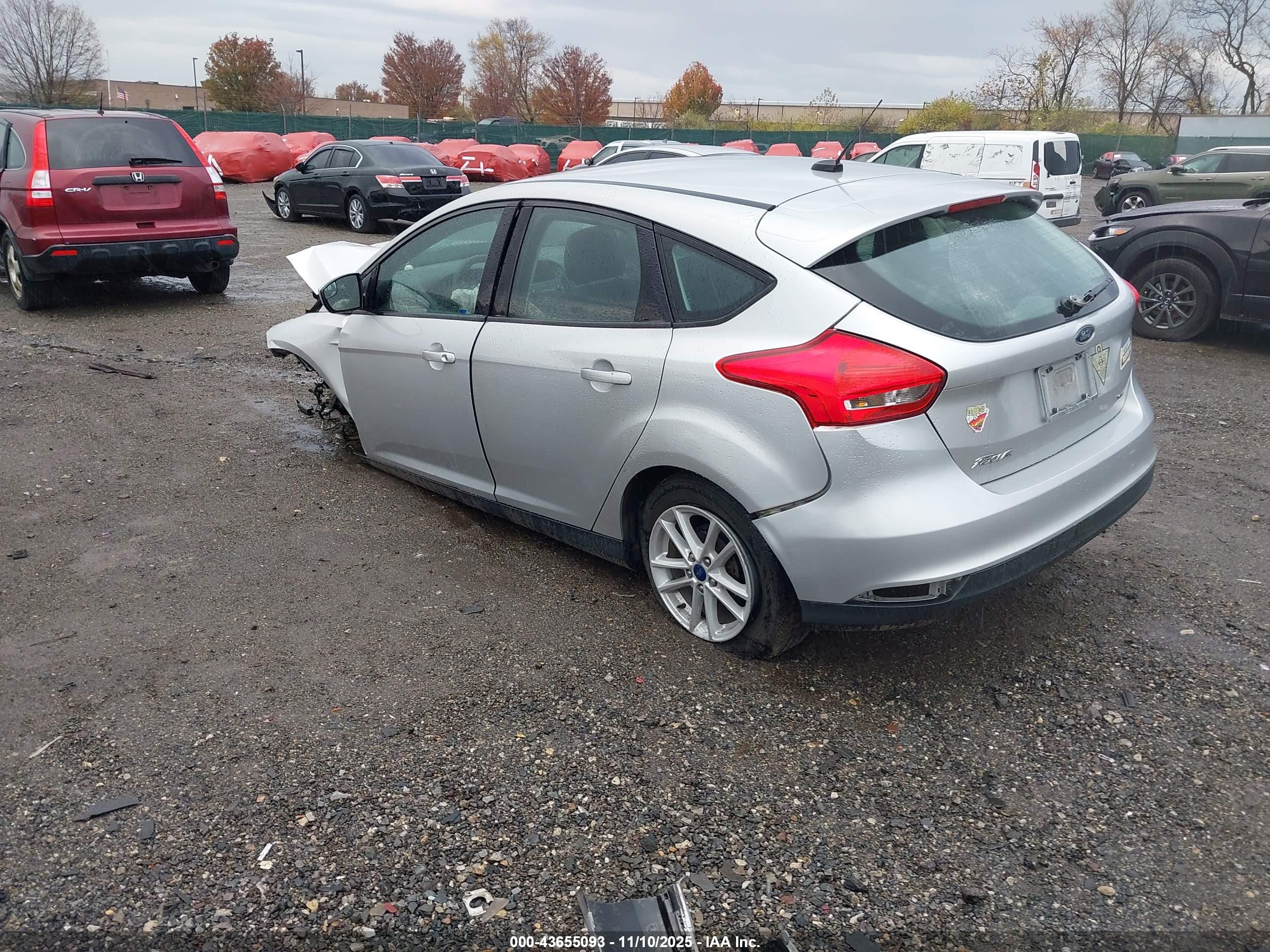 FORD FOCUS image 3