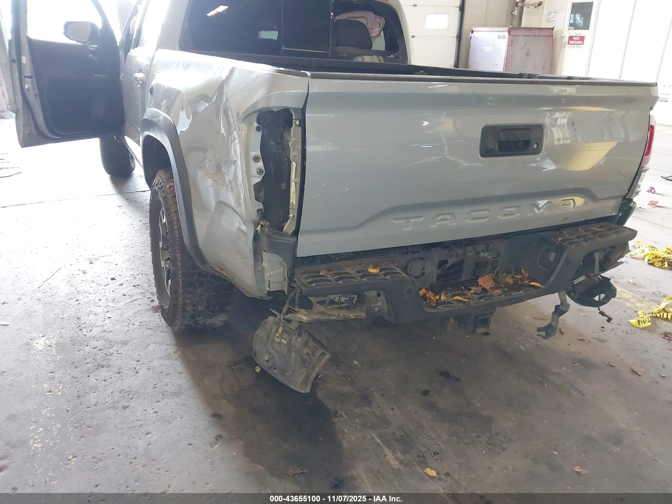 TOYOTA TACOMA image 6