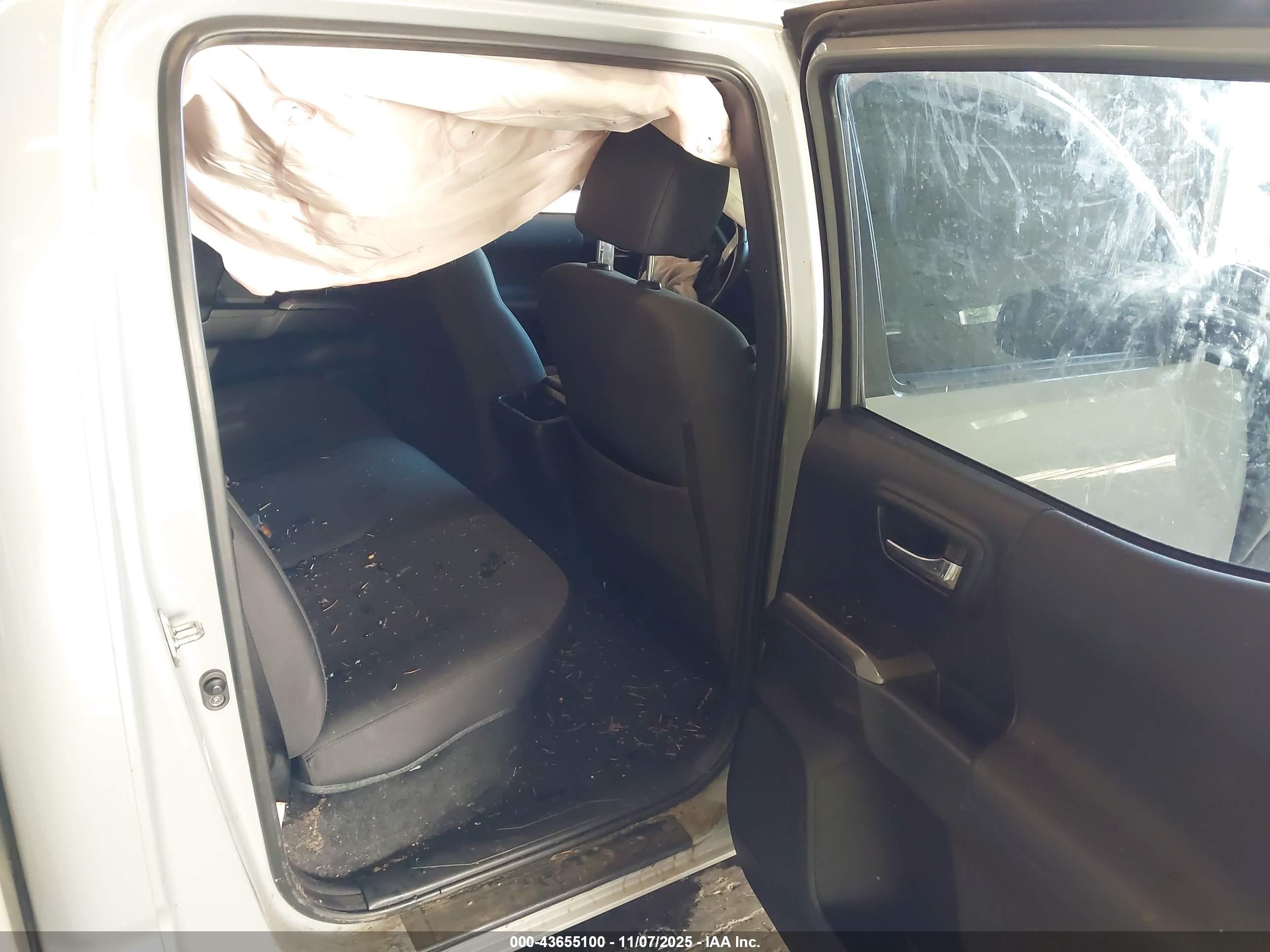 TOYOTA TACOMA image 8