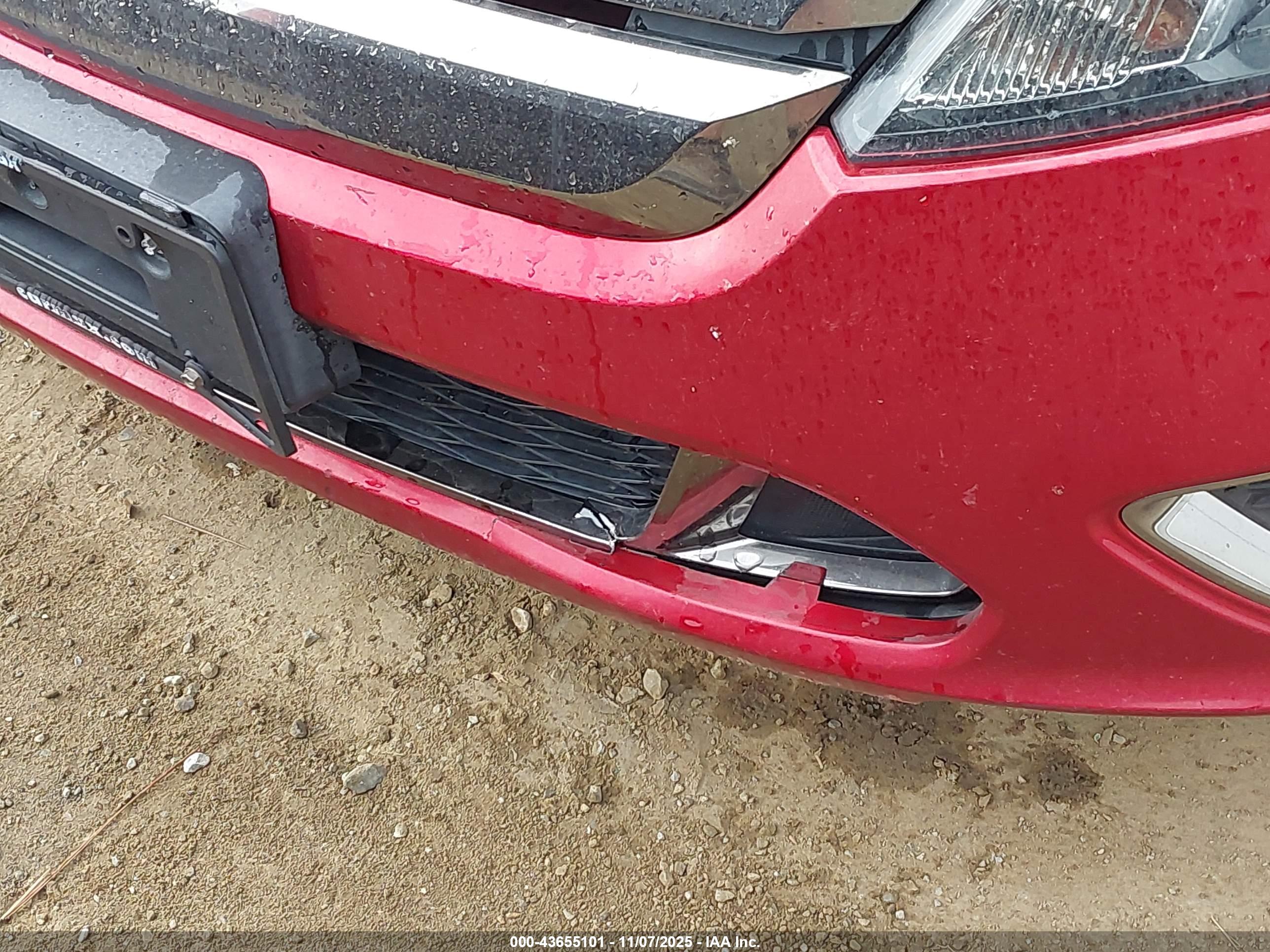 FORD FUSION image 6
