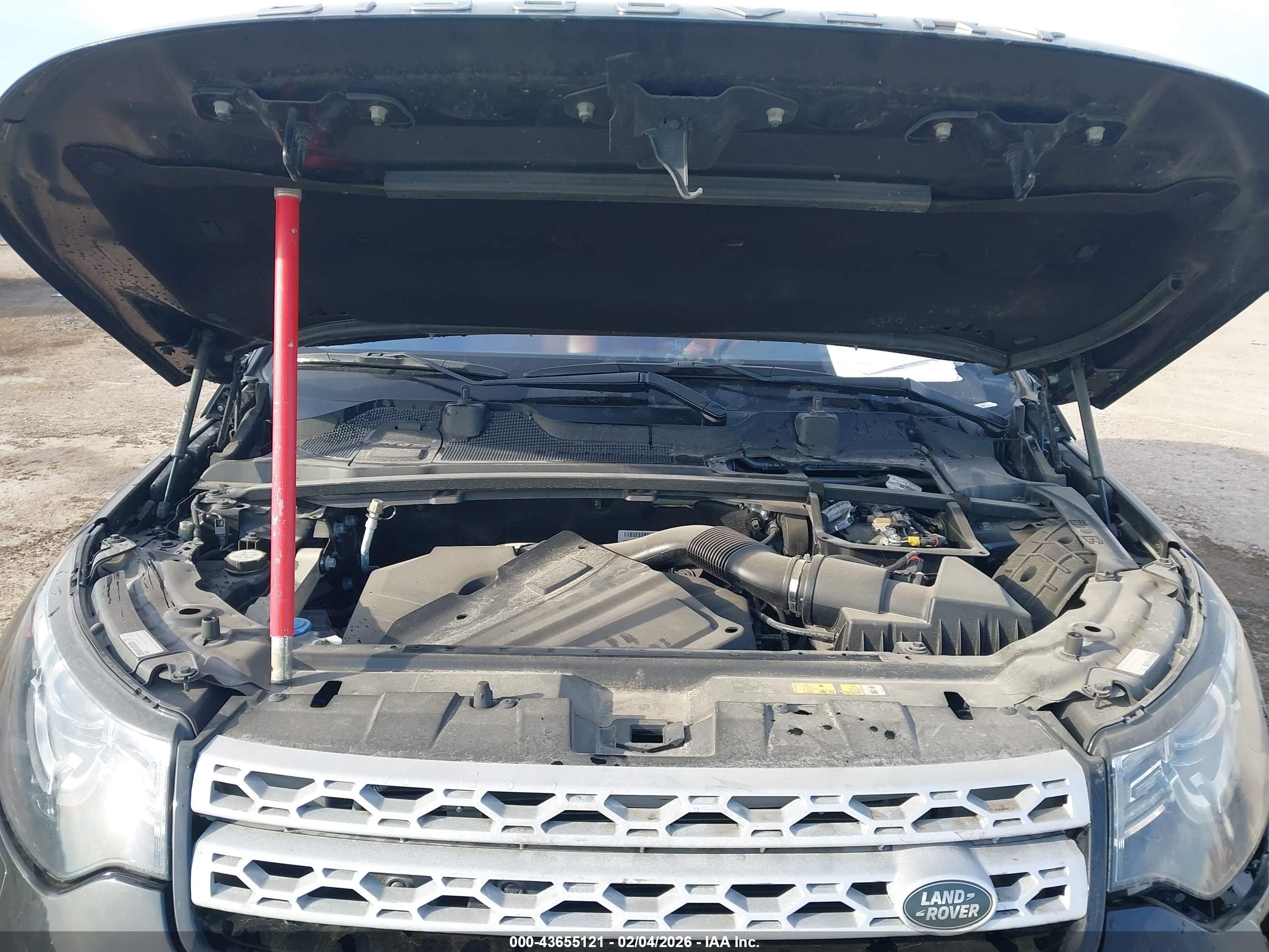 LAND ROVER image 10