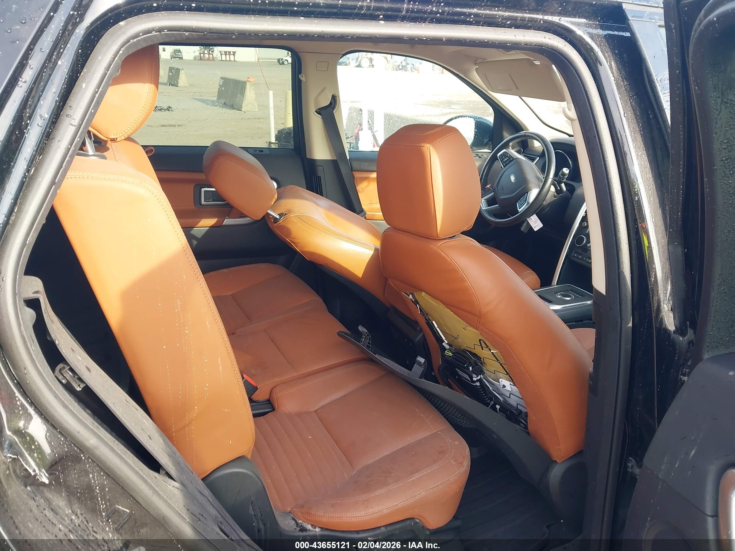 LAND ROVER image 8