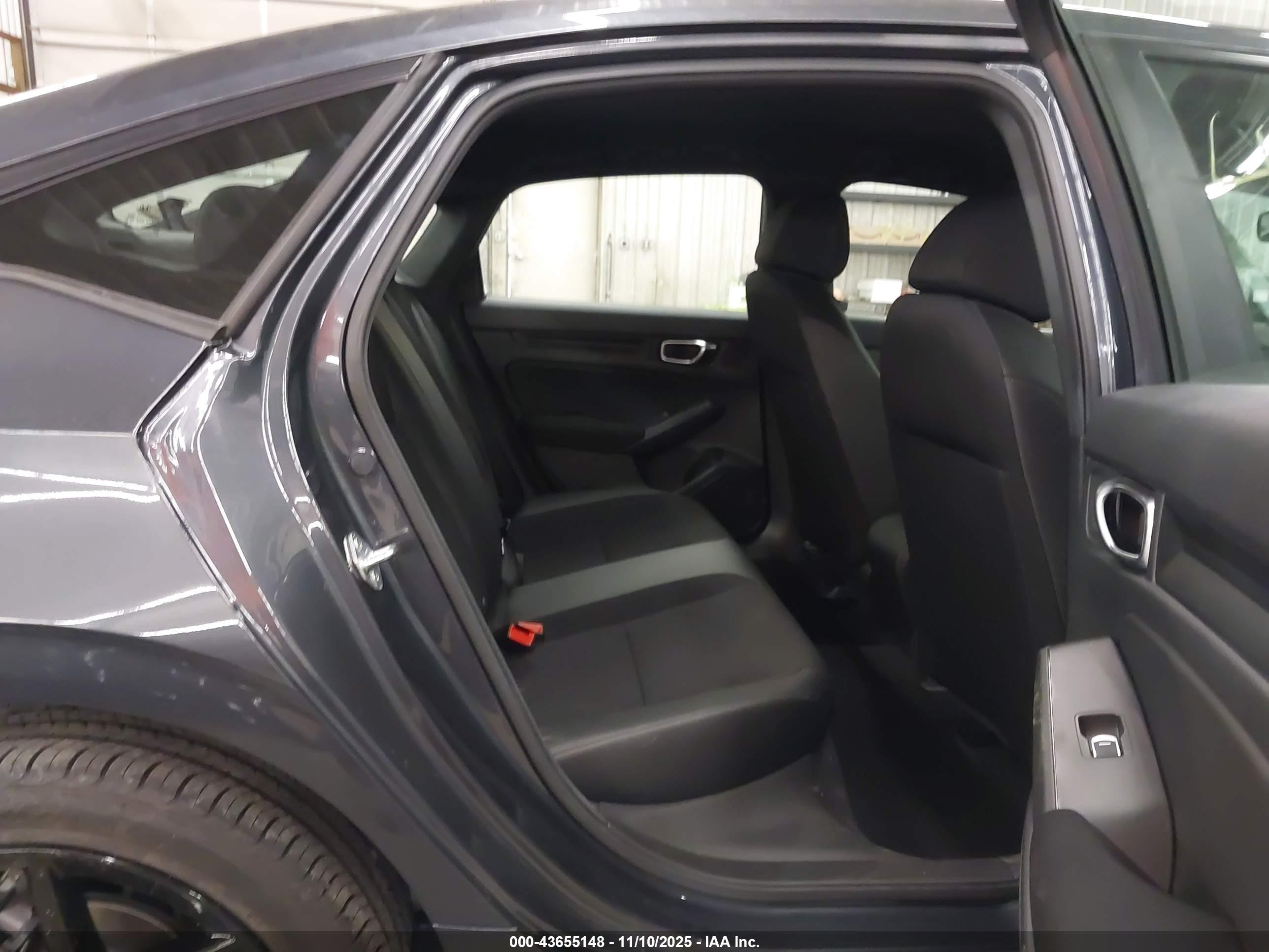 HONDA CIVIC image 8