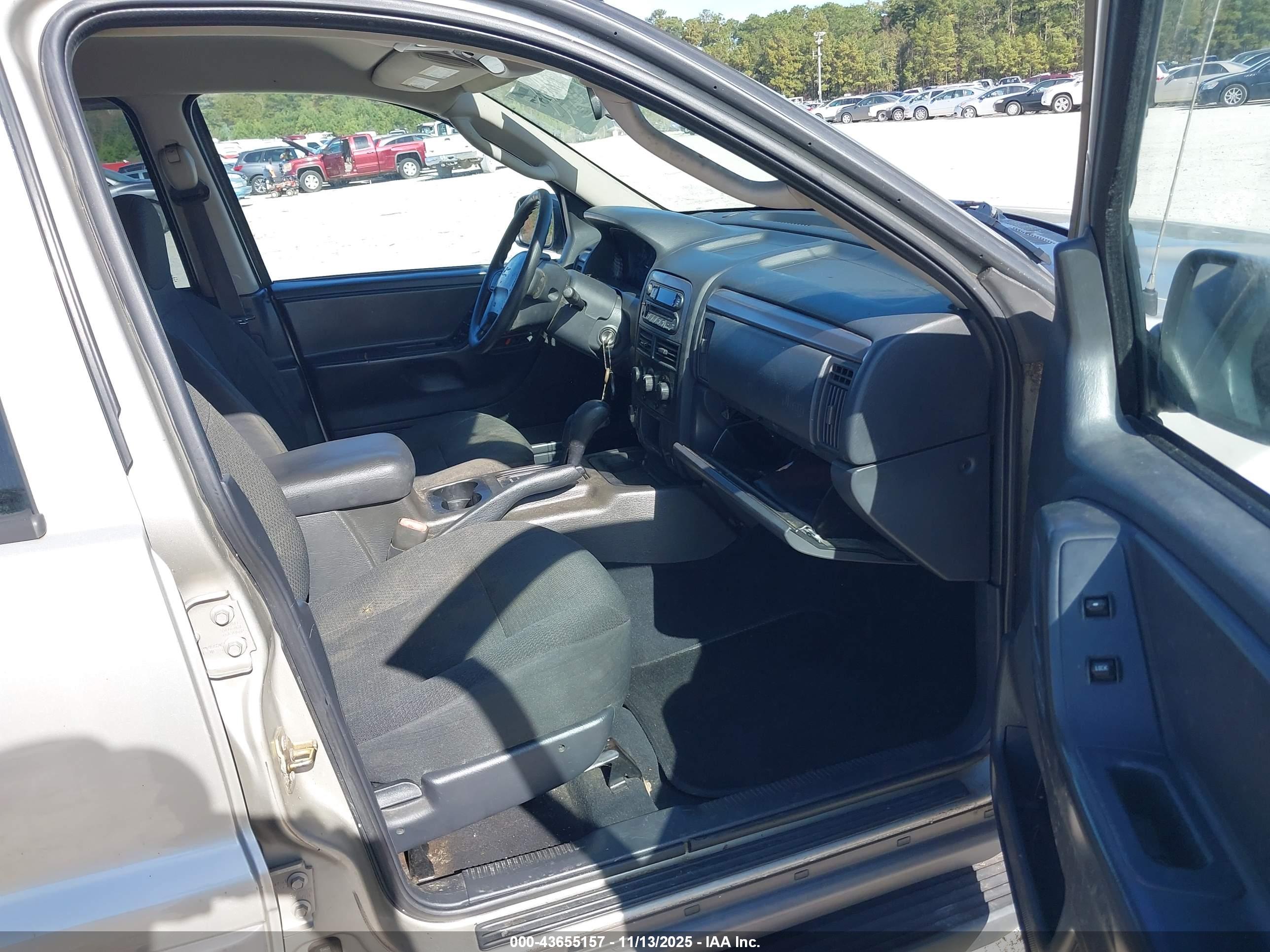 JEEP GRAND image 5