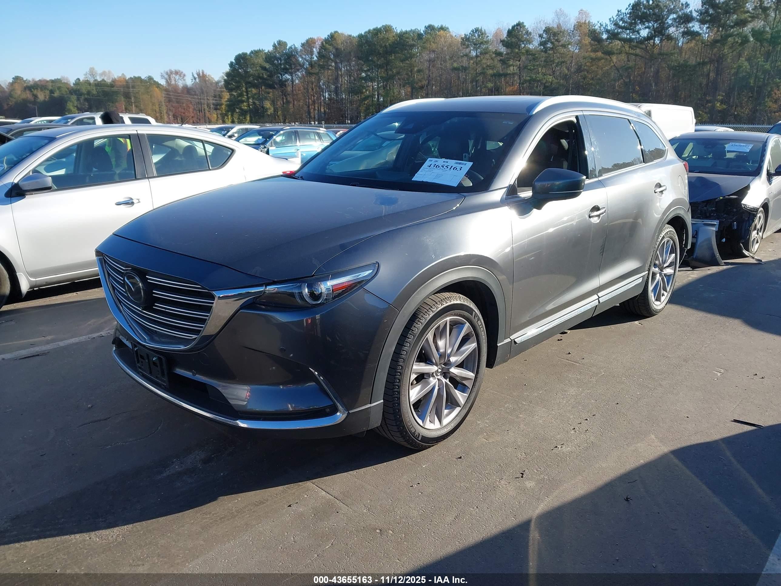 MAZDA CX-9 image 2