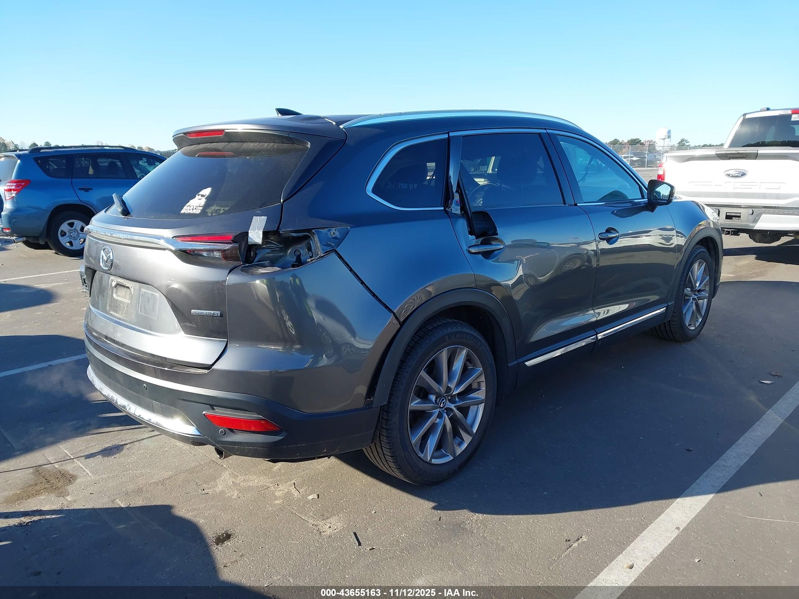 MAZDA CX-9 image 4