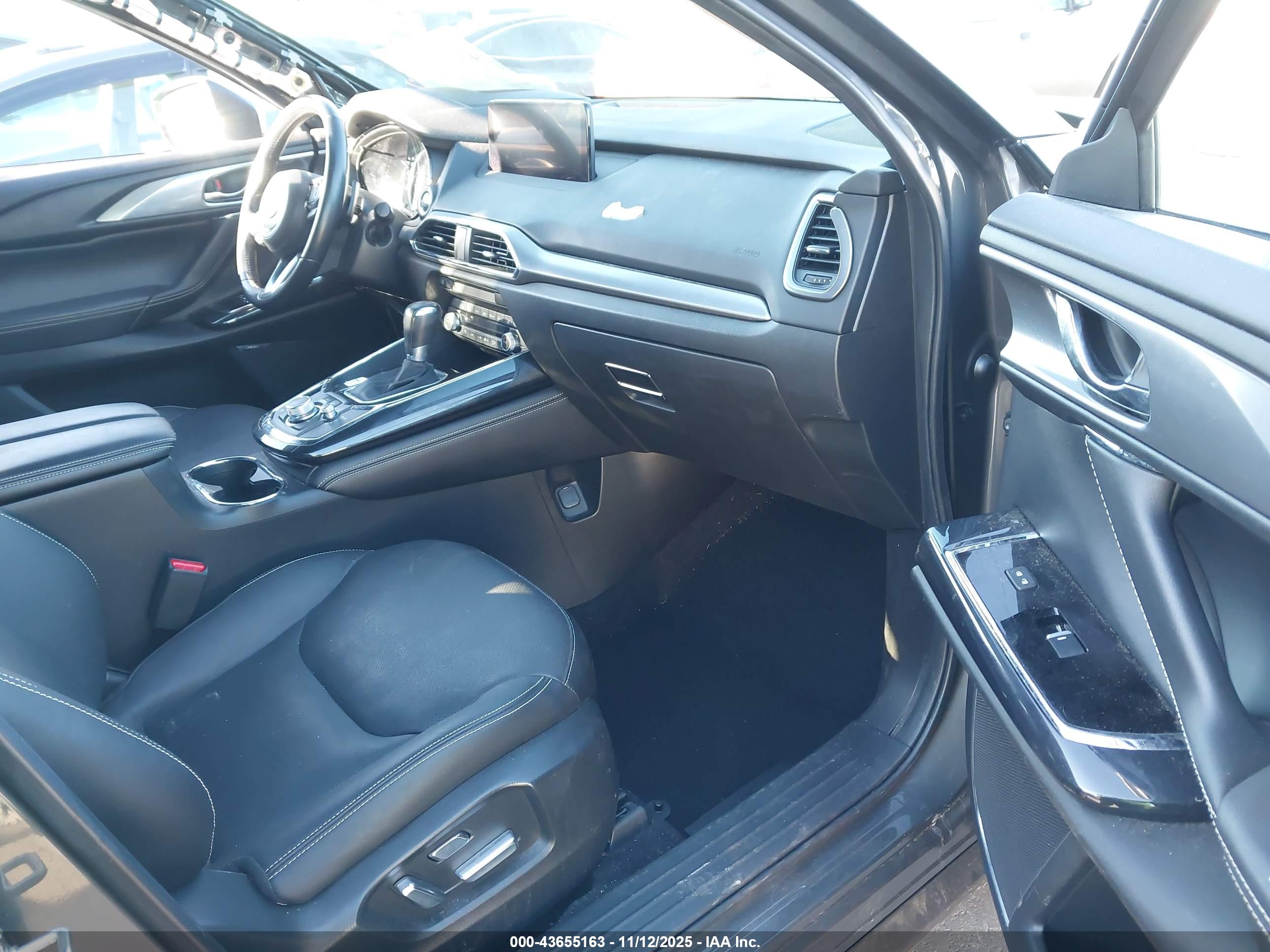 MAZDA CX-9 image 5